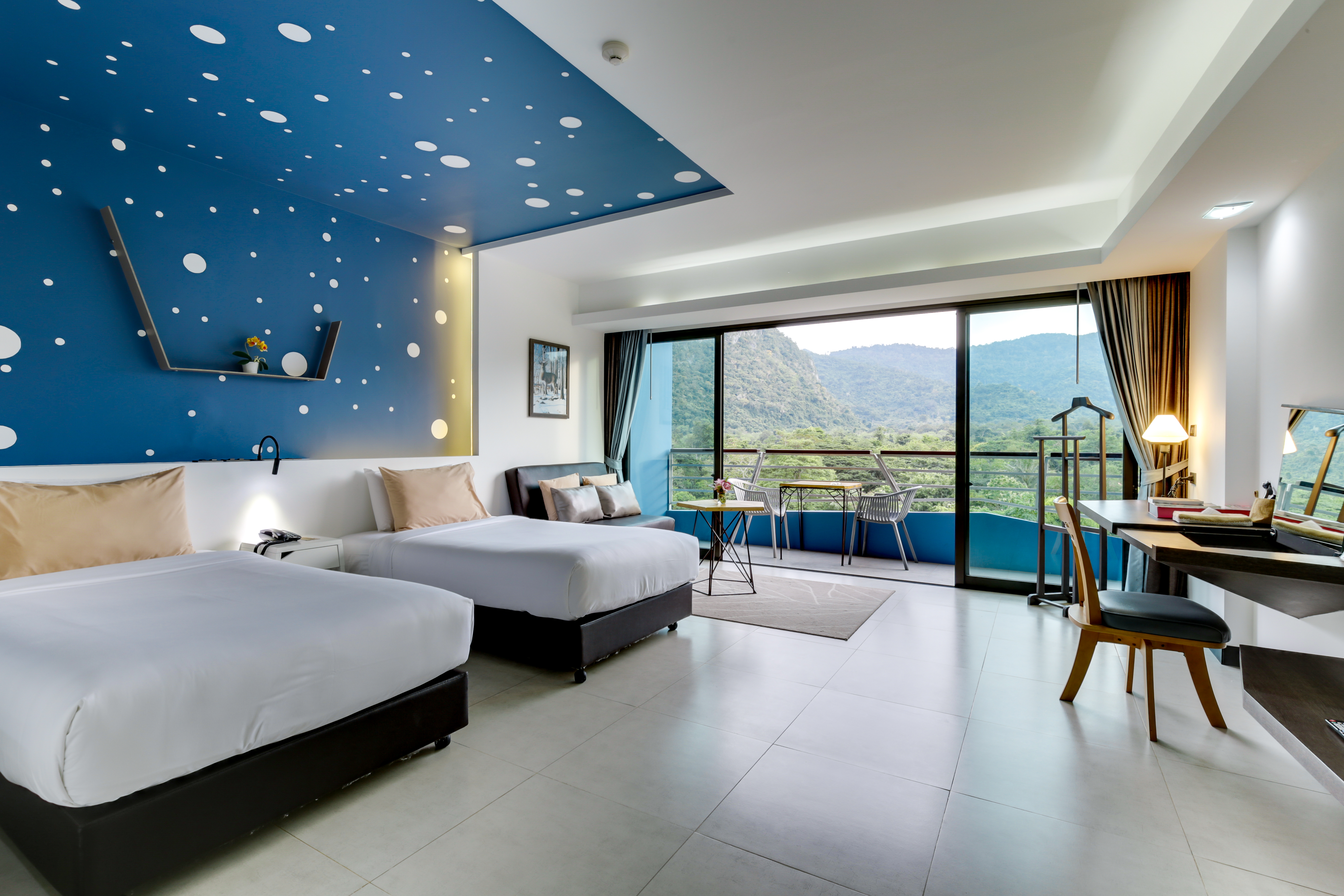 Double or Twin Deluxe