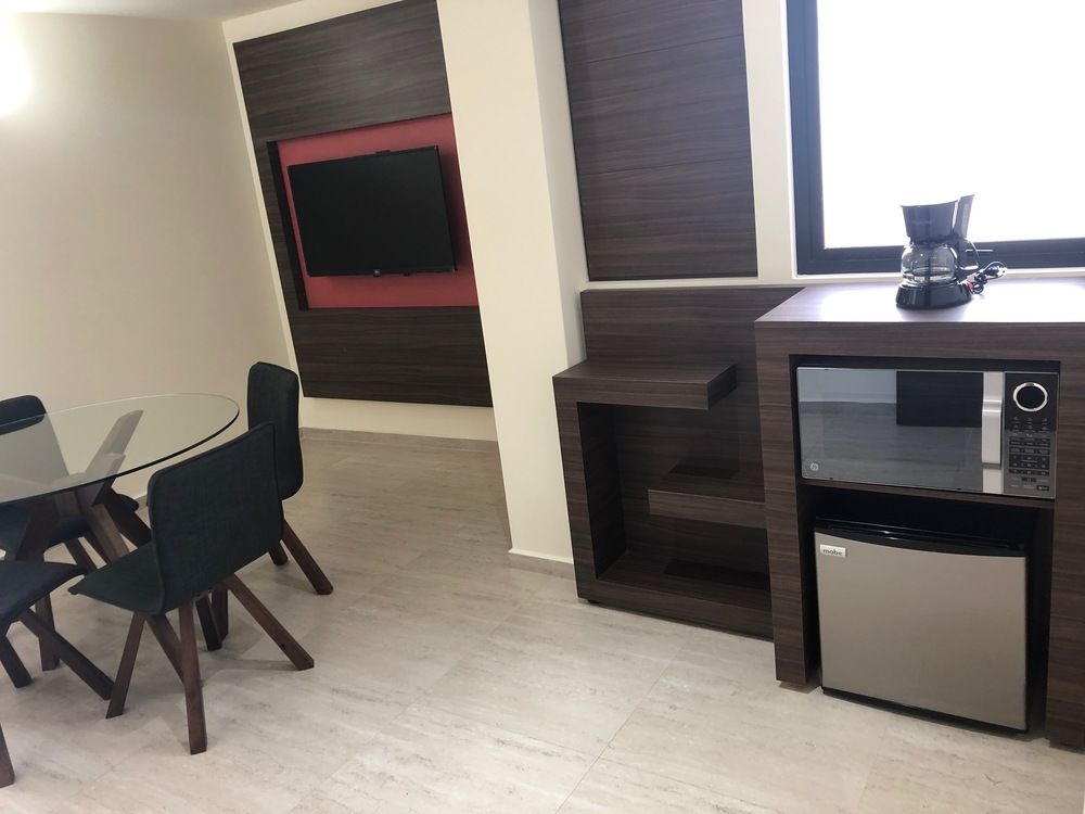 Suite with Kitchenette
