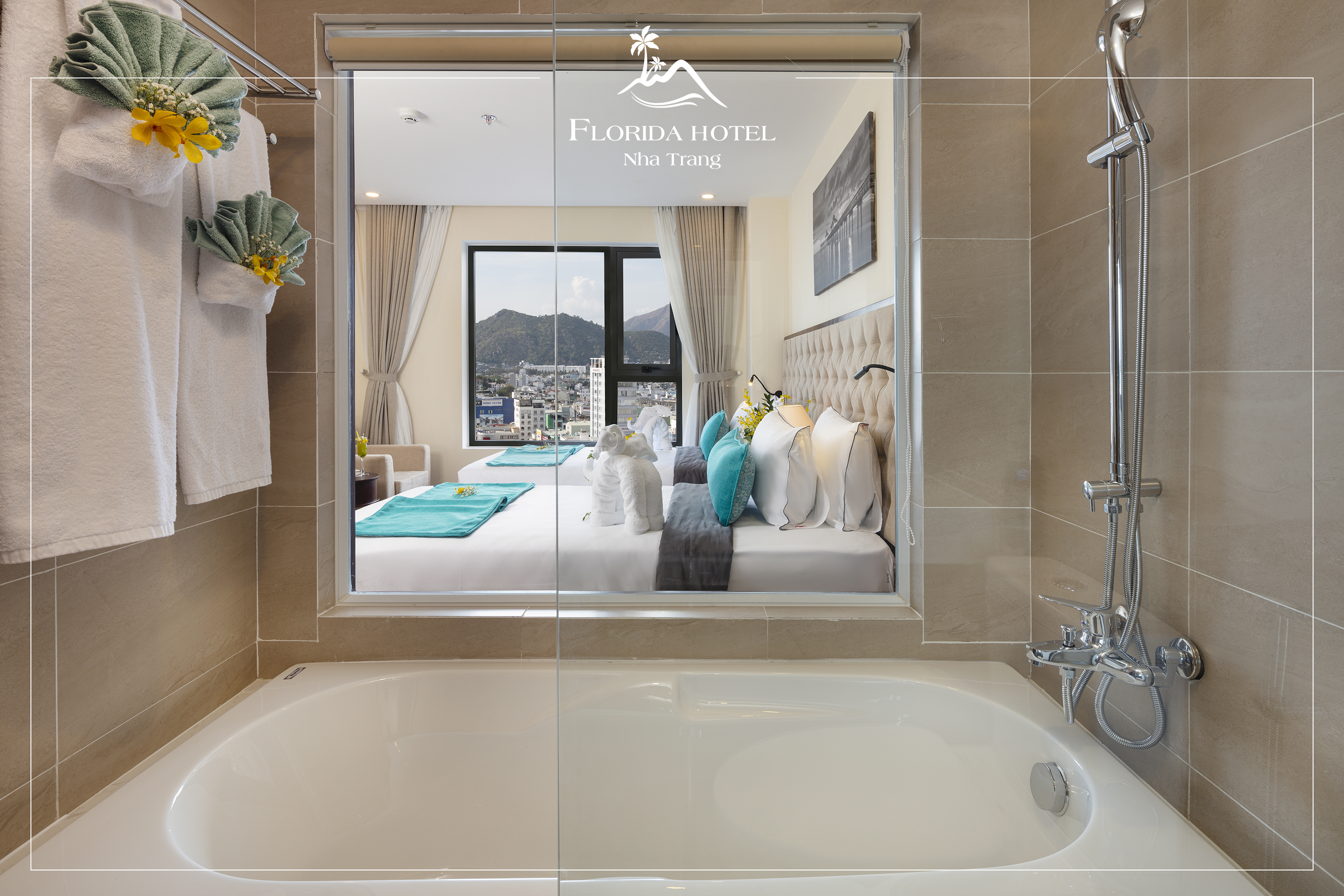 Twin Deluxe City View