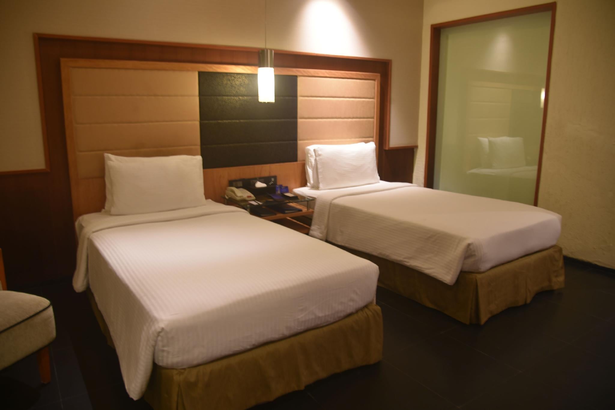 Twin Superior King Bed