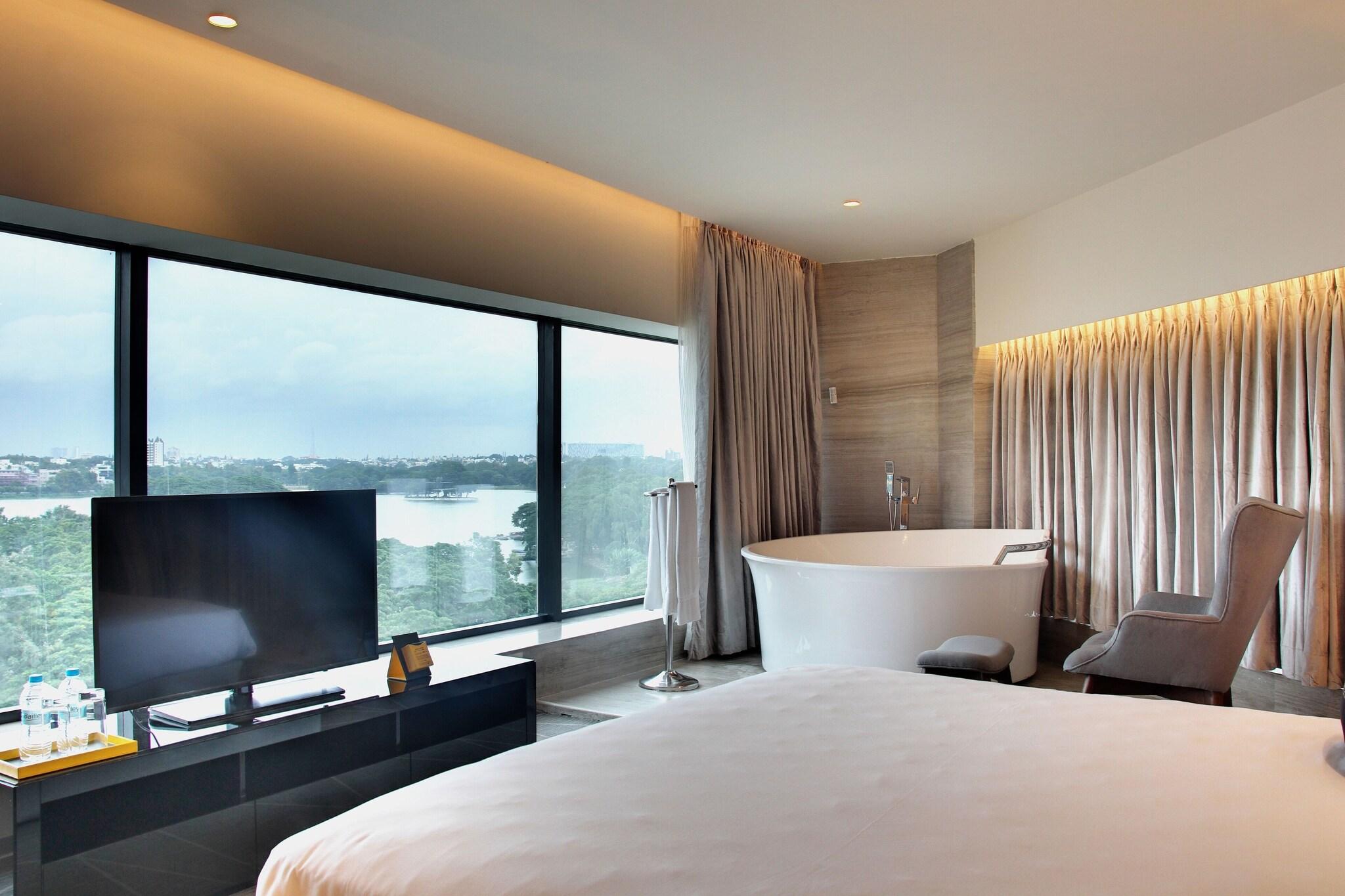 Suite King Bed One Bedroom 