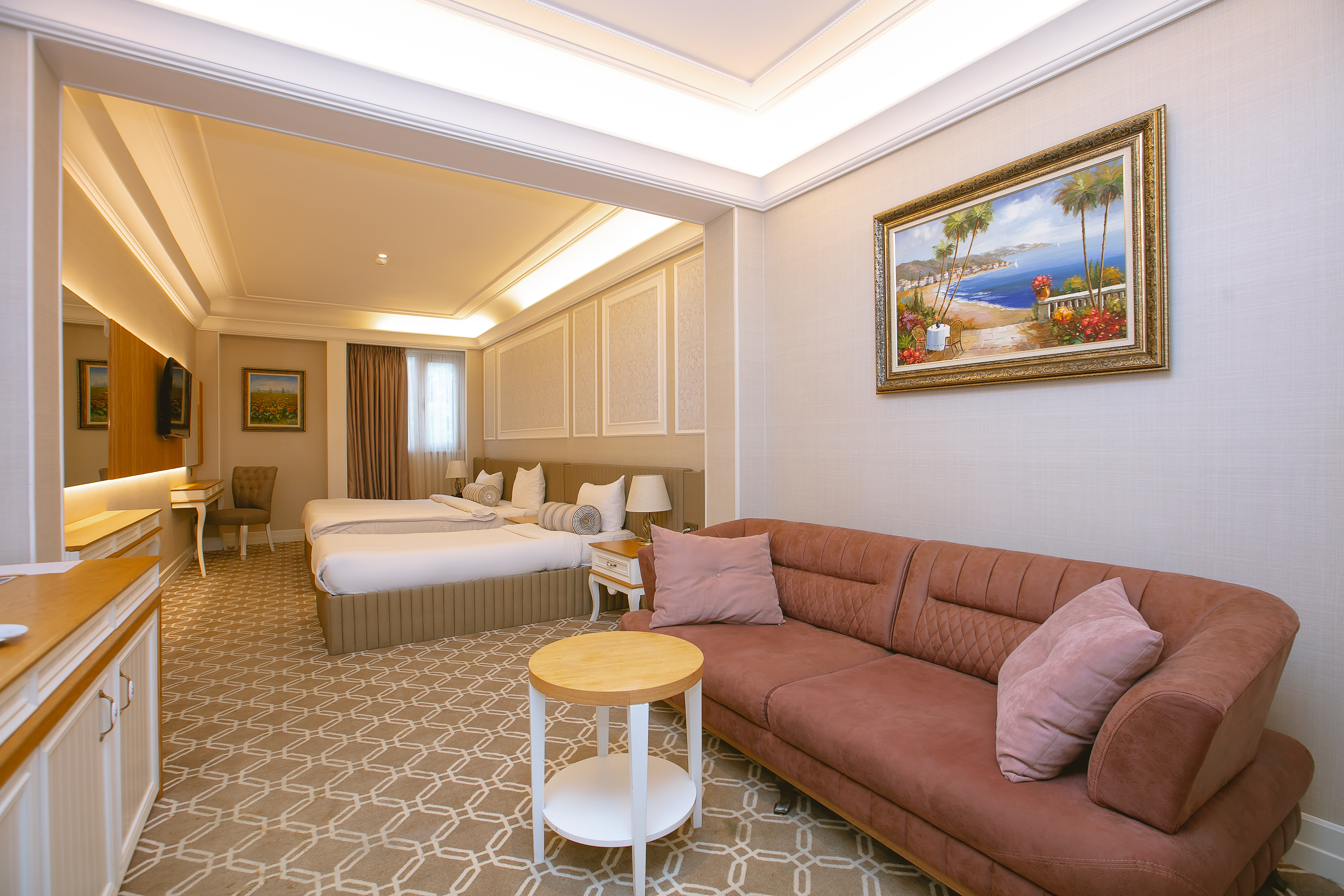 Junior Suite King Size Bed