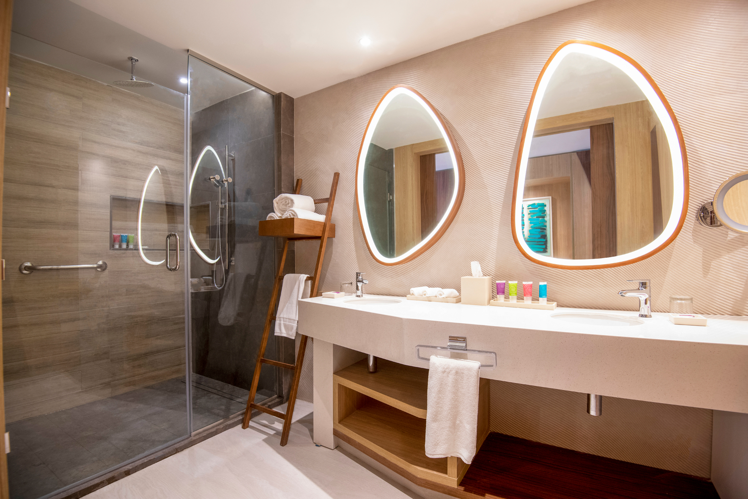 Junior Suite Ocean Front Two Double Beds