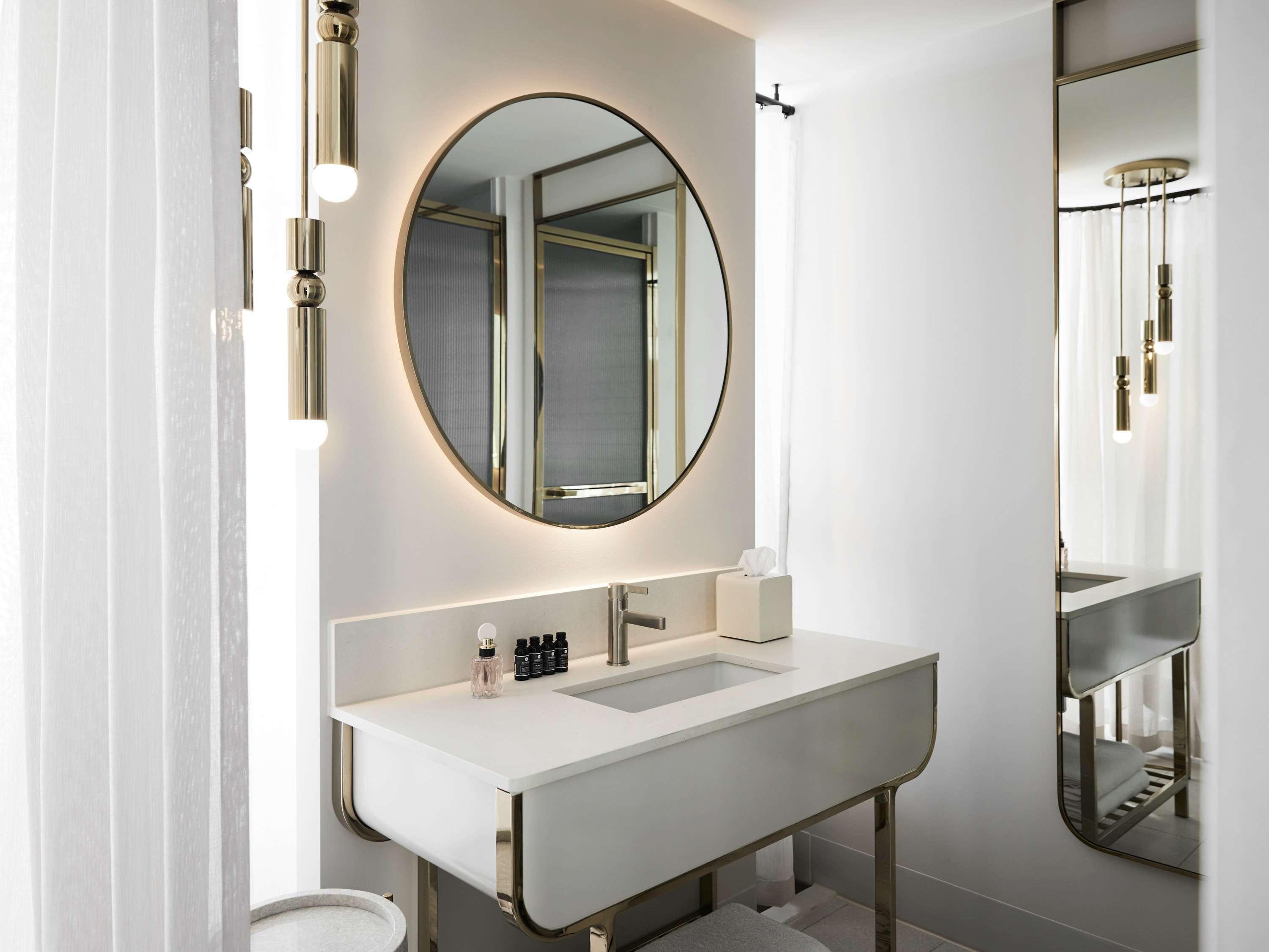 Double Deluxe King Bed