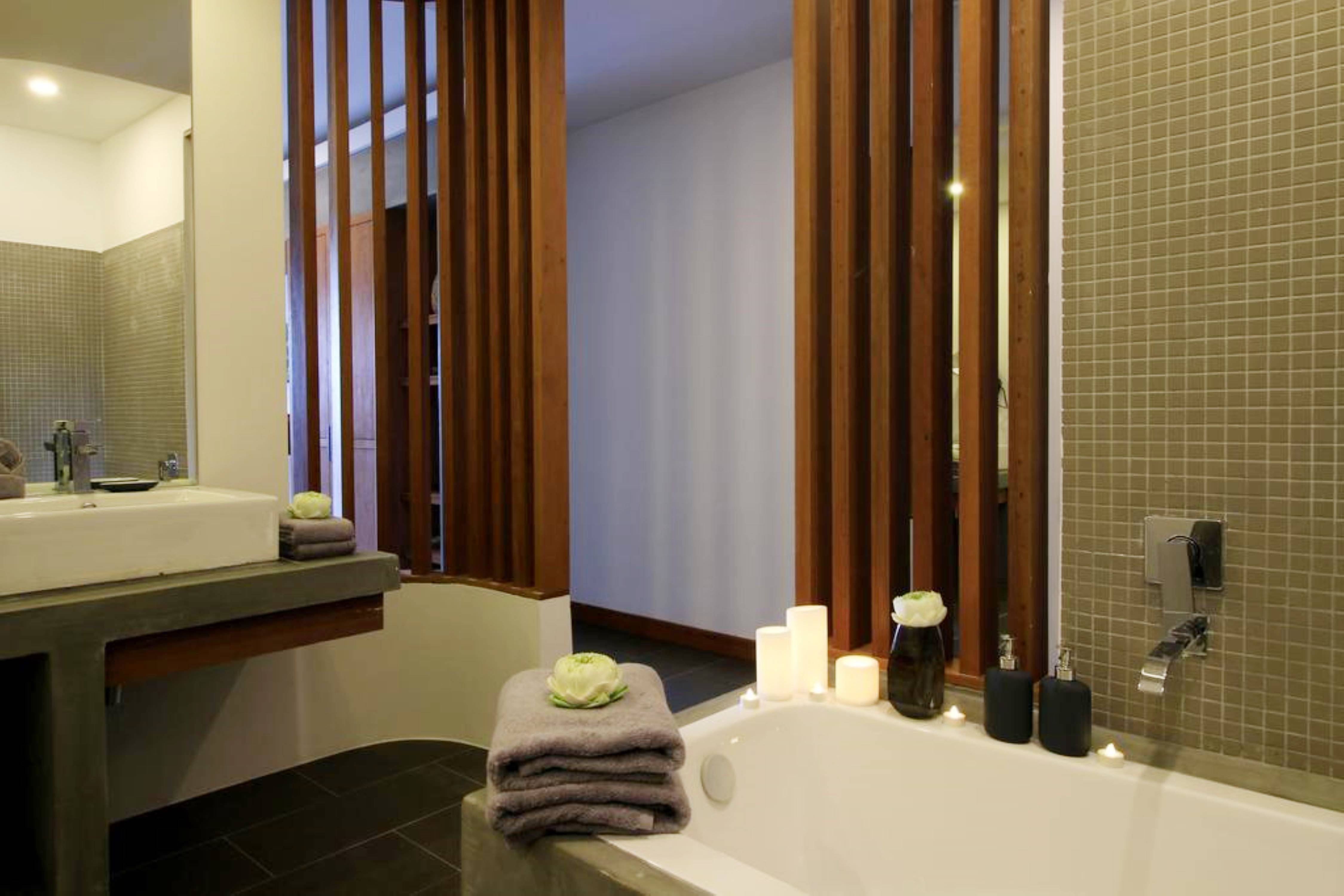 Double Deluxe Pool View