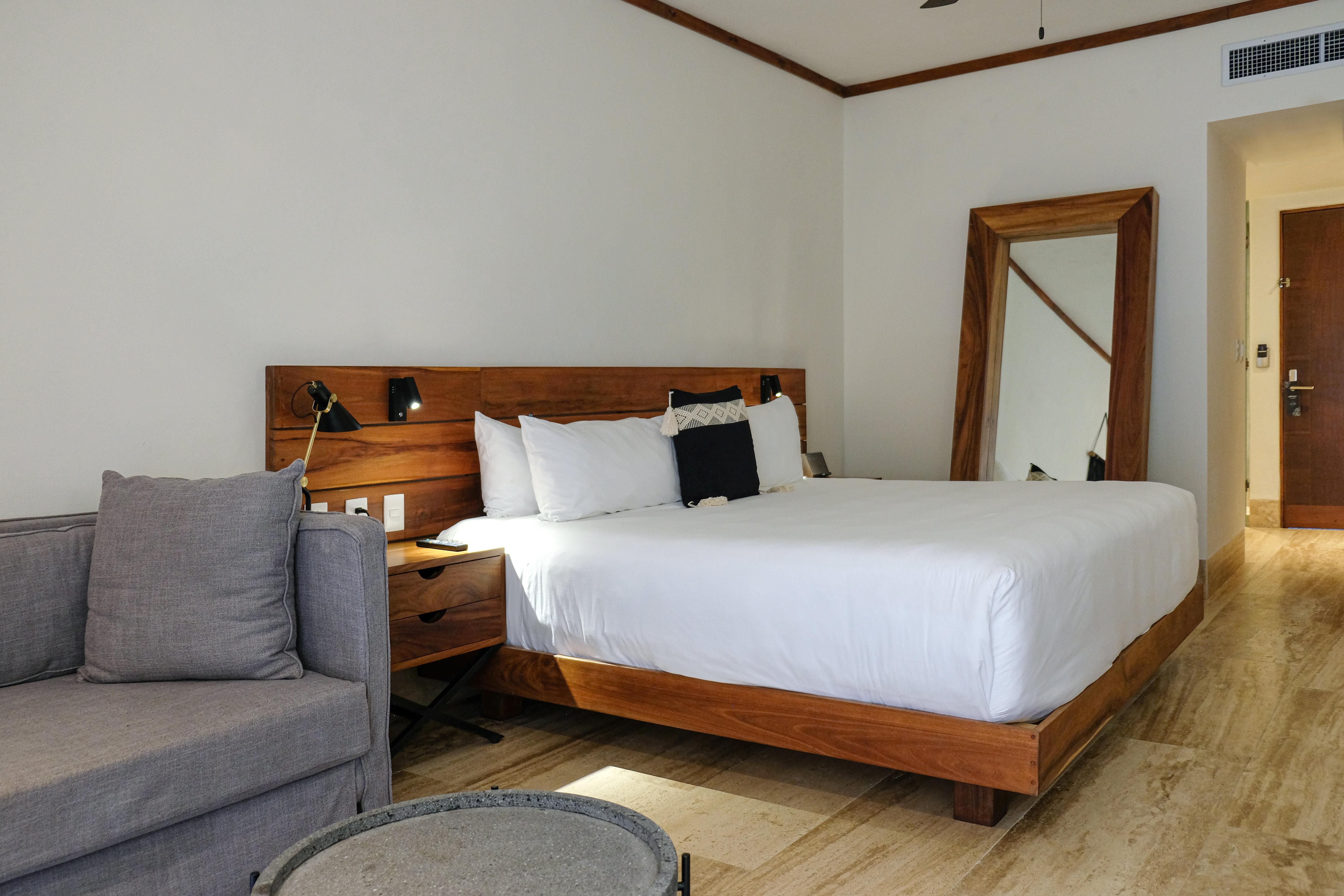 Double King Bed Non Smoking