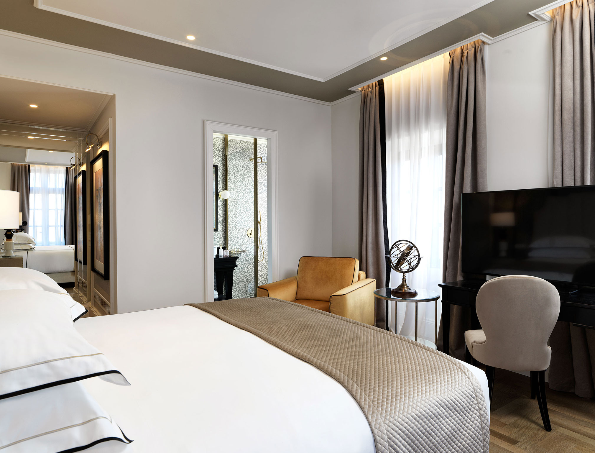 Junior Suite Side Sea View