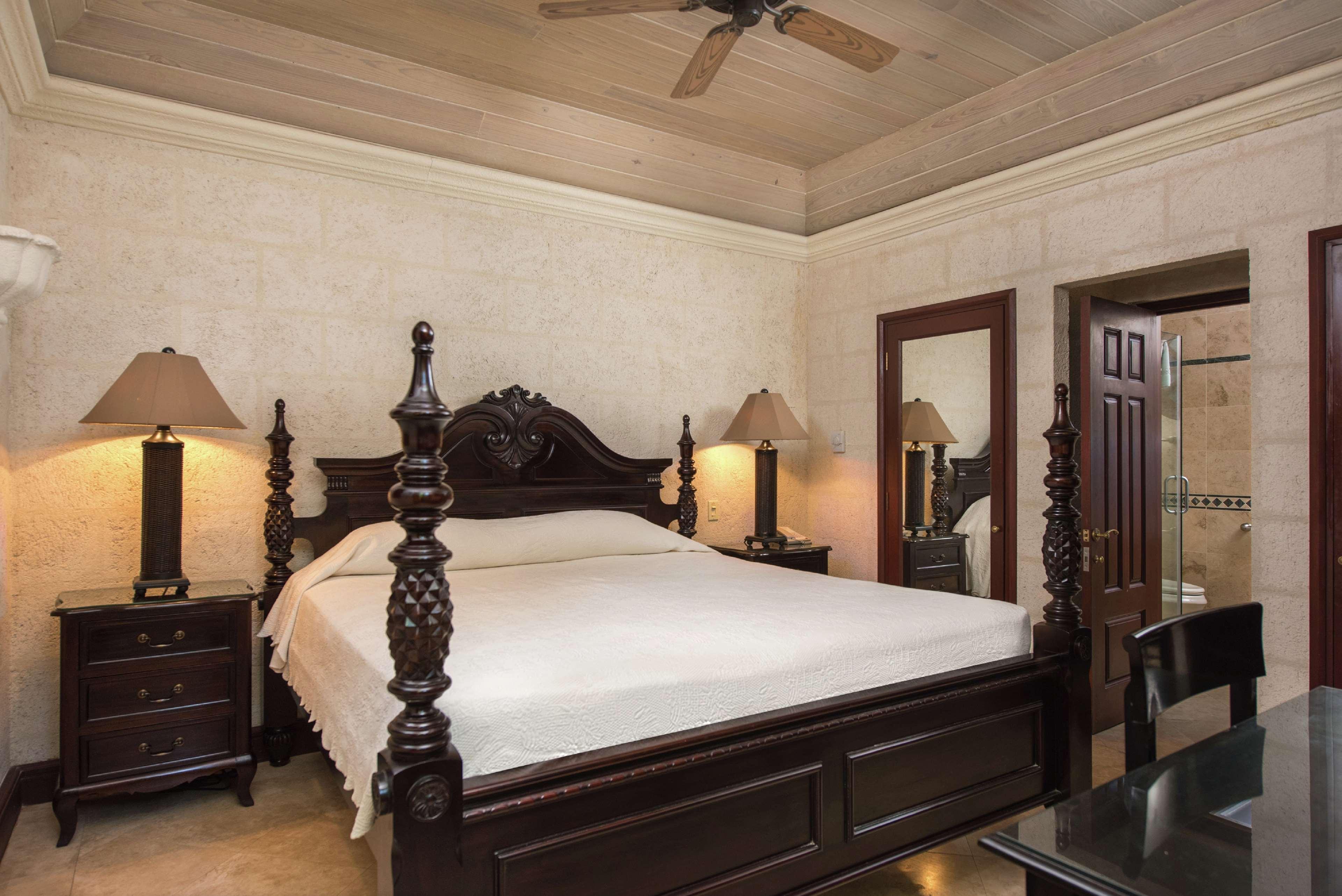 Suite Garden View King Bed