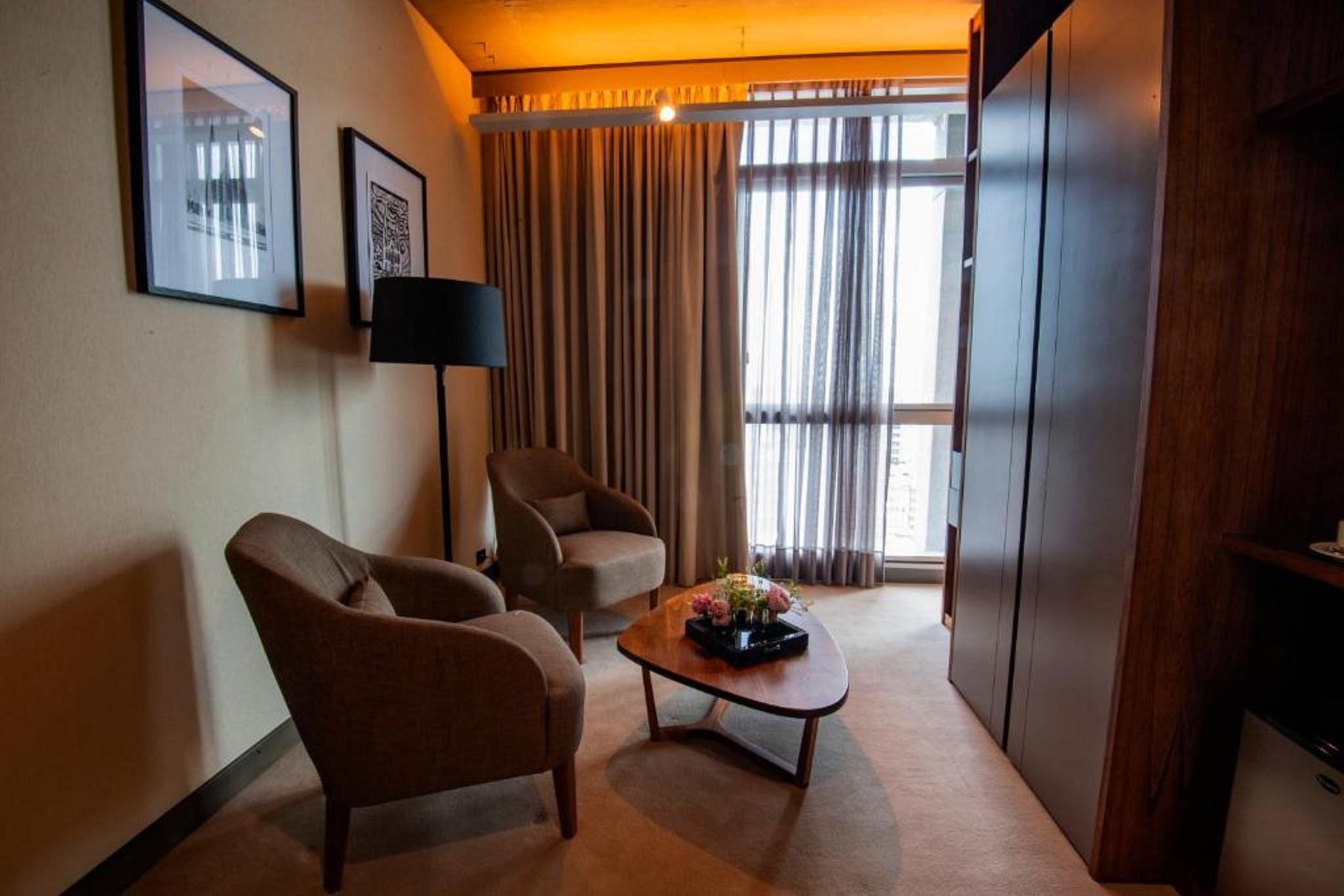 Junior Suite Deluxe King Bed