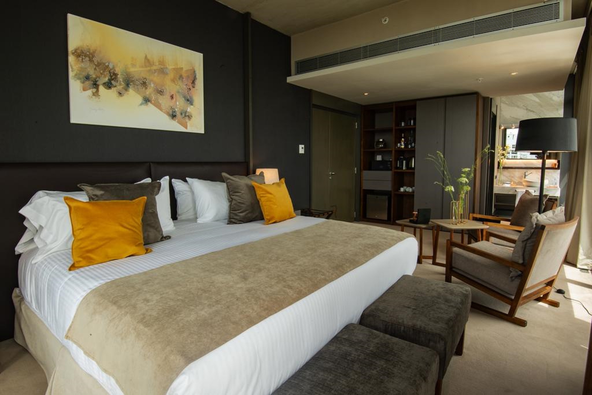 Junior Suite Deluxe King Bed