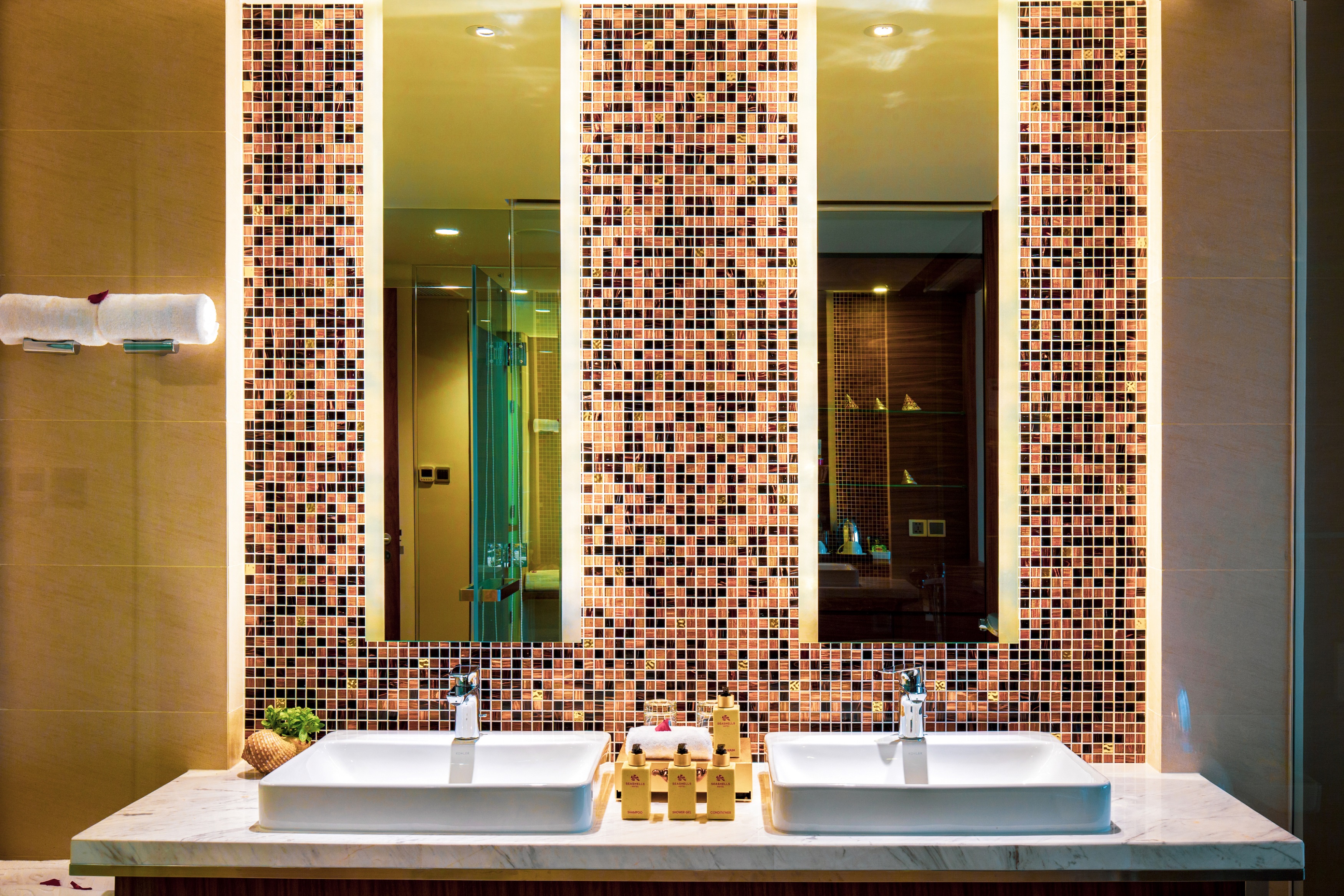 Room Classic City View