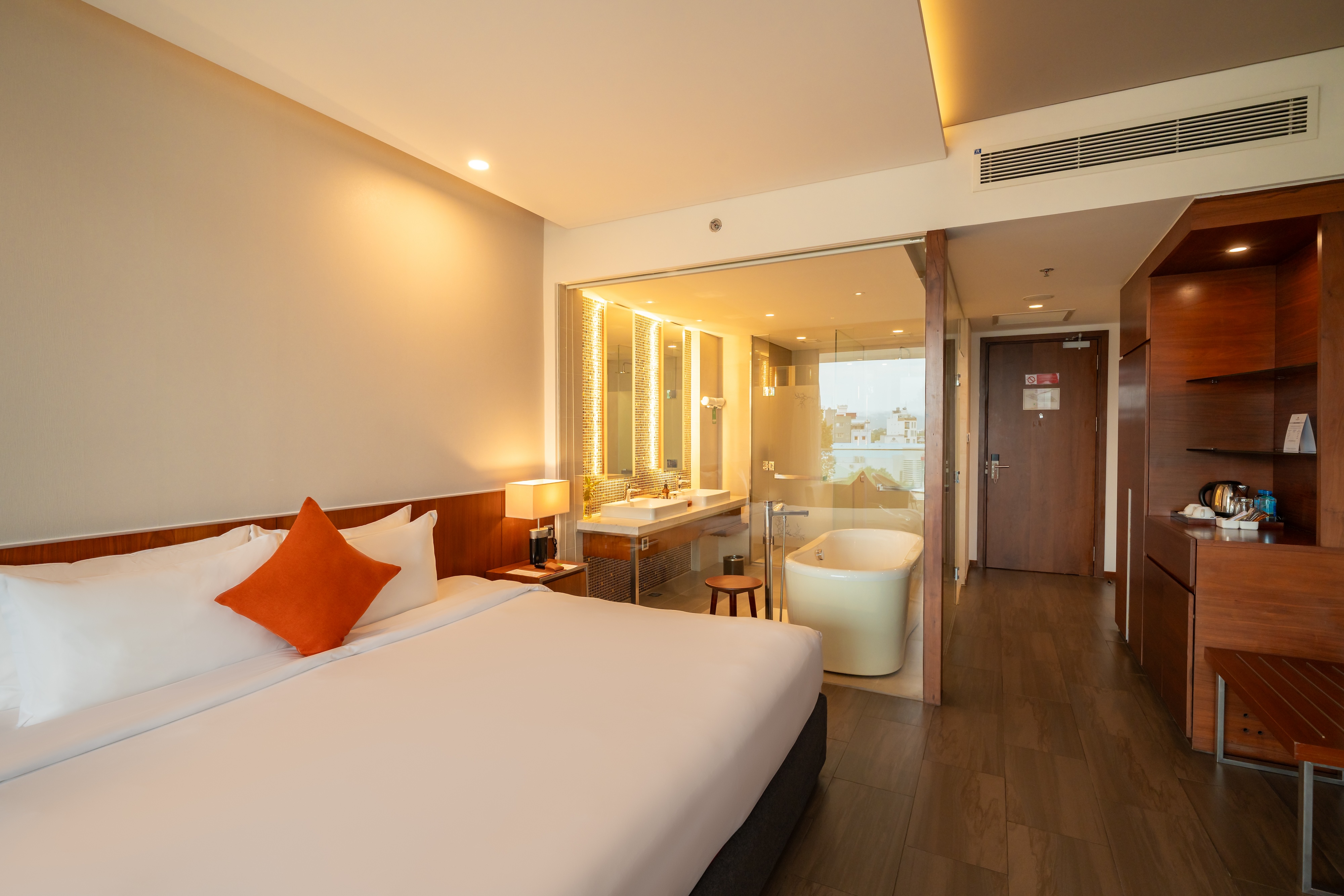 Room Classic City View