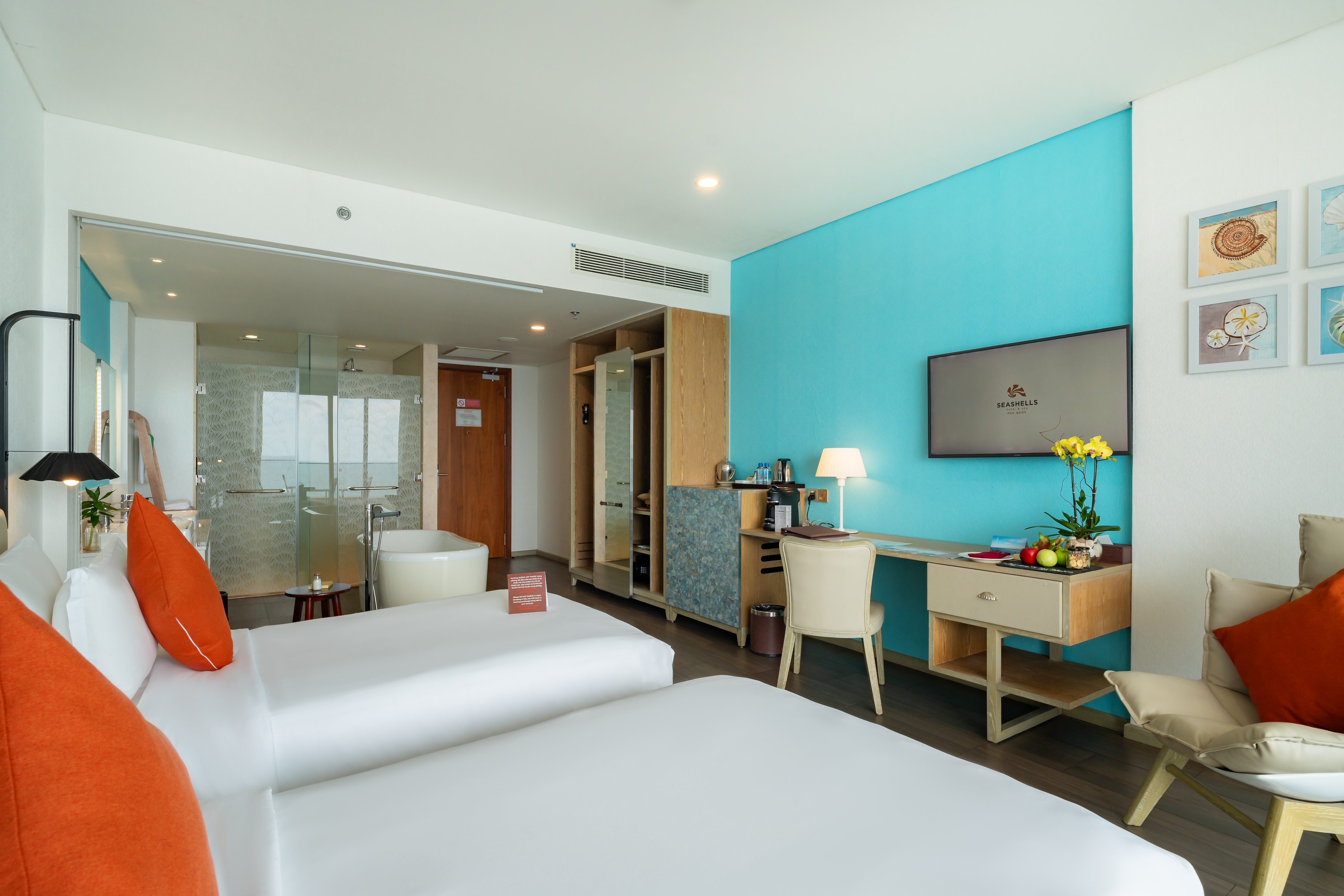 Twin Premium City View