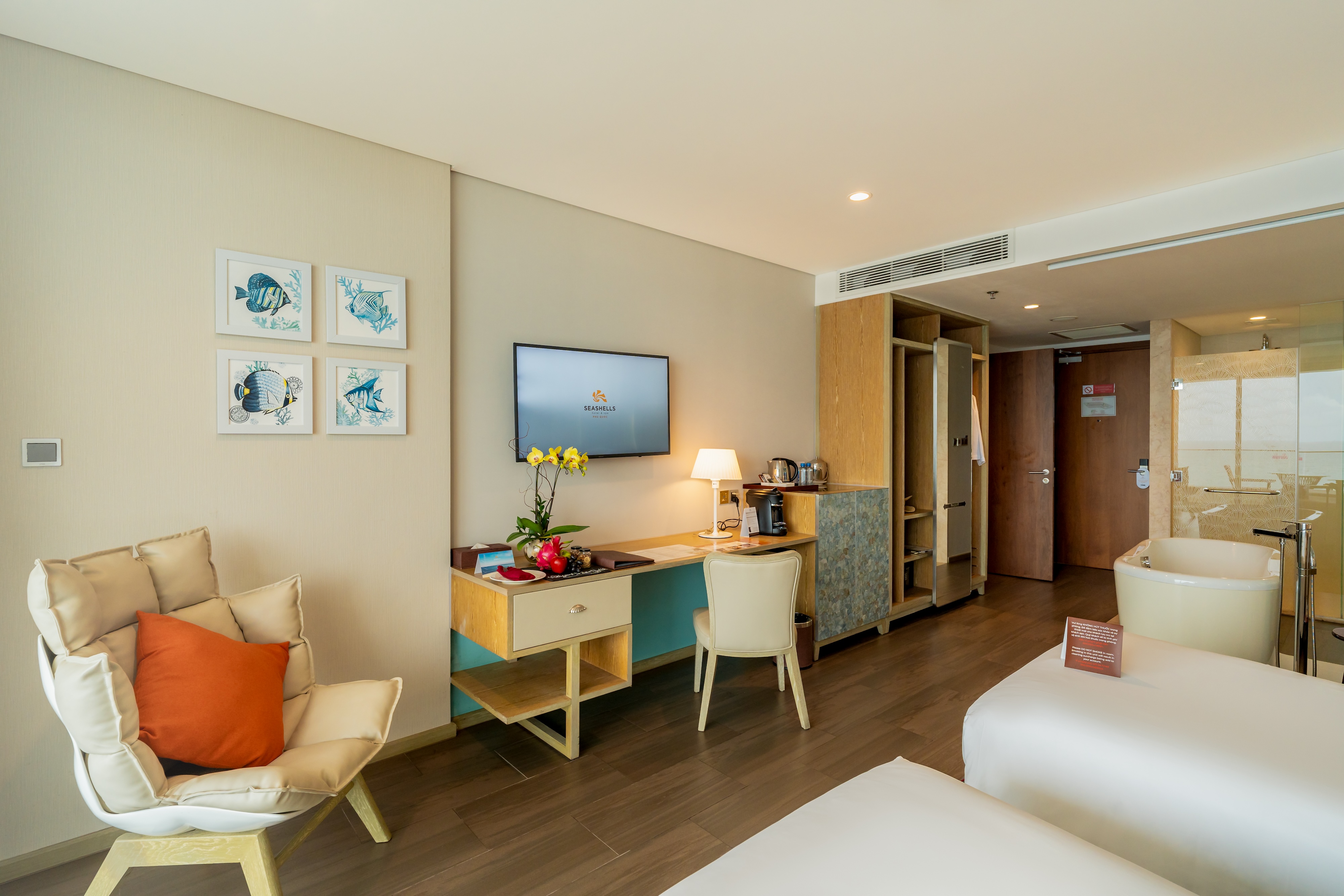 Twin Premium City View