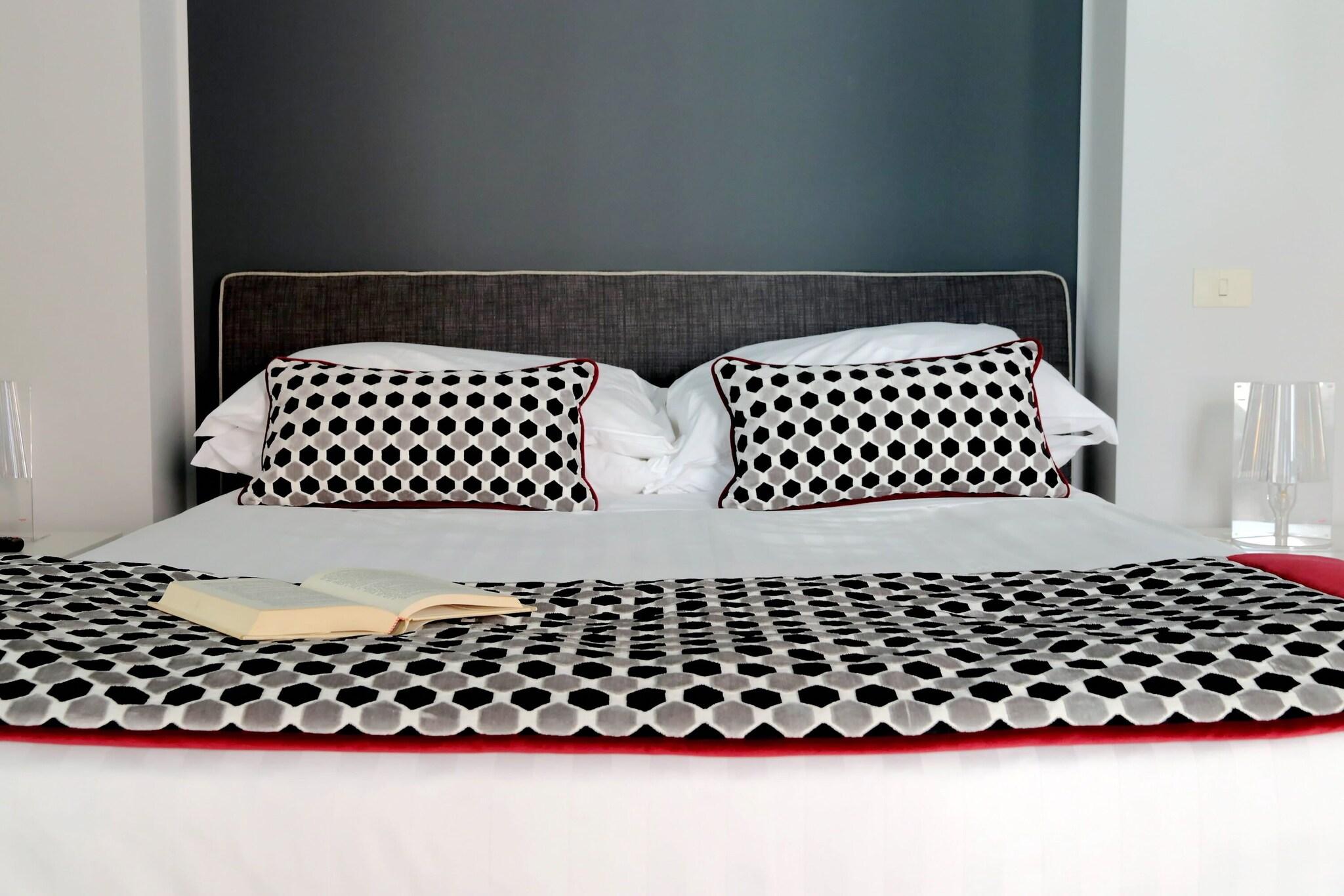 Apartment Two Queen Beds