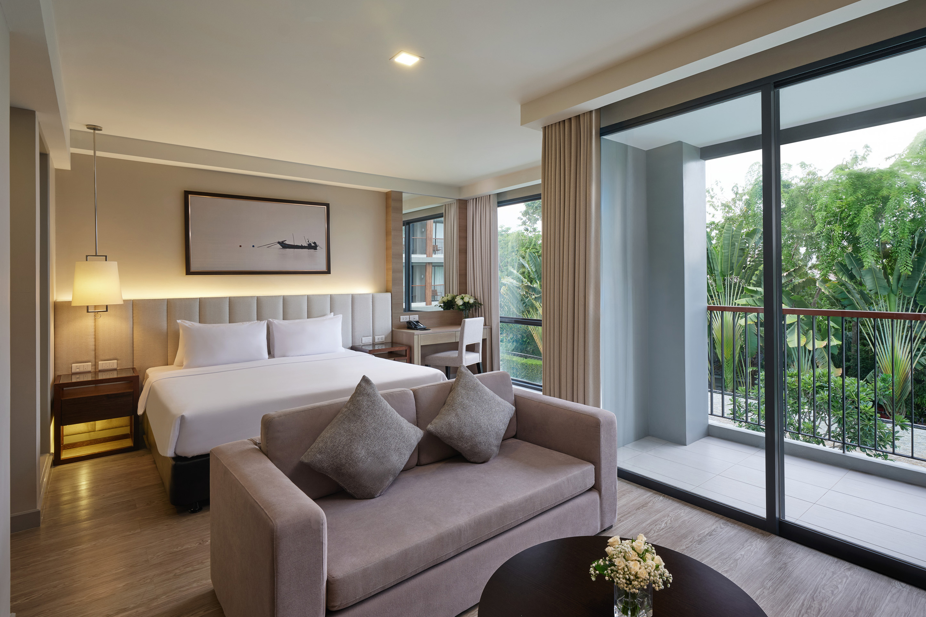 Junior Suite King Size Bed