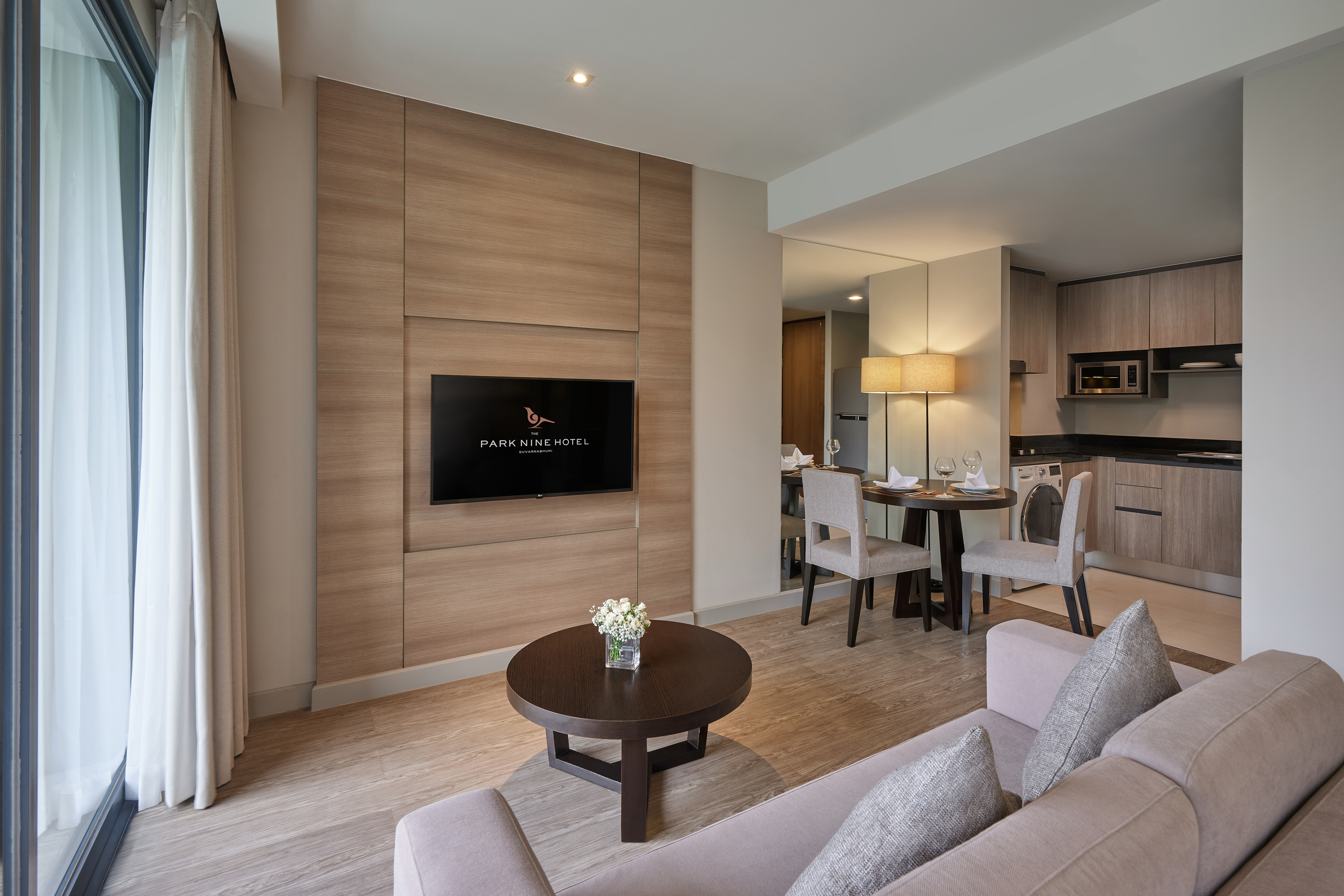 Junior Suite King Size Bed