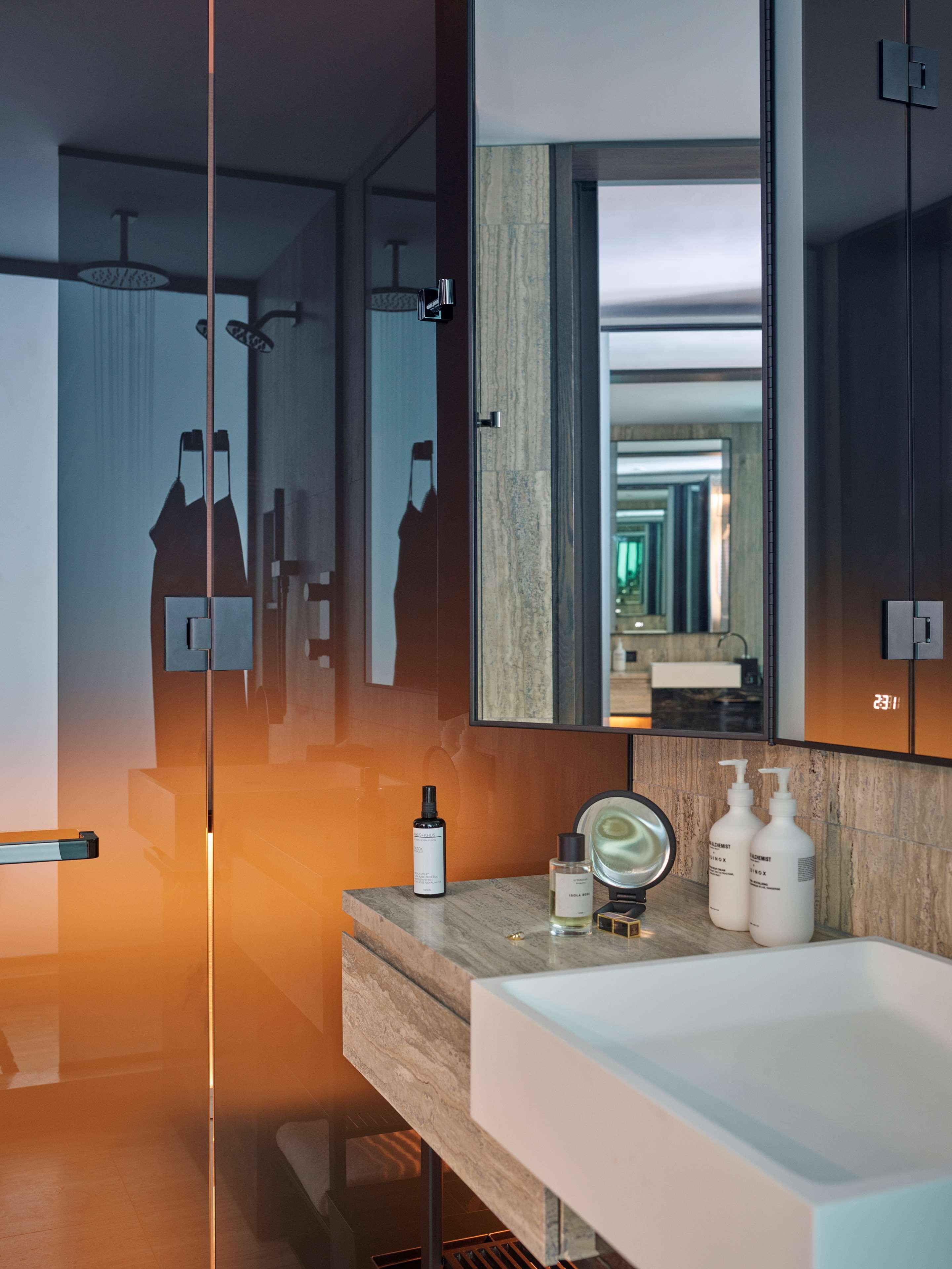 Double Deluxe with Views