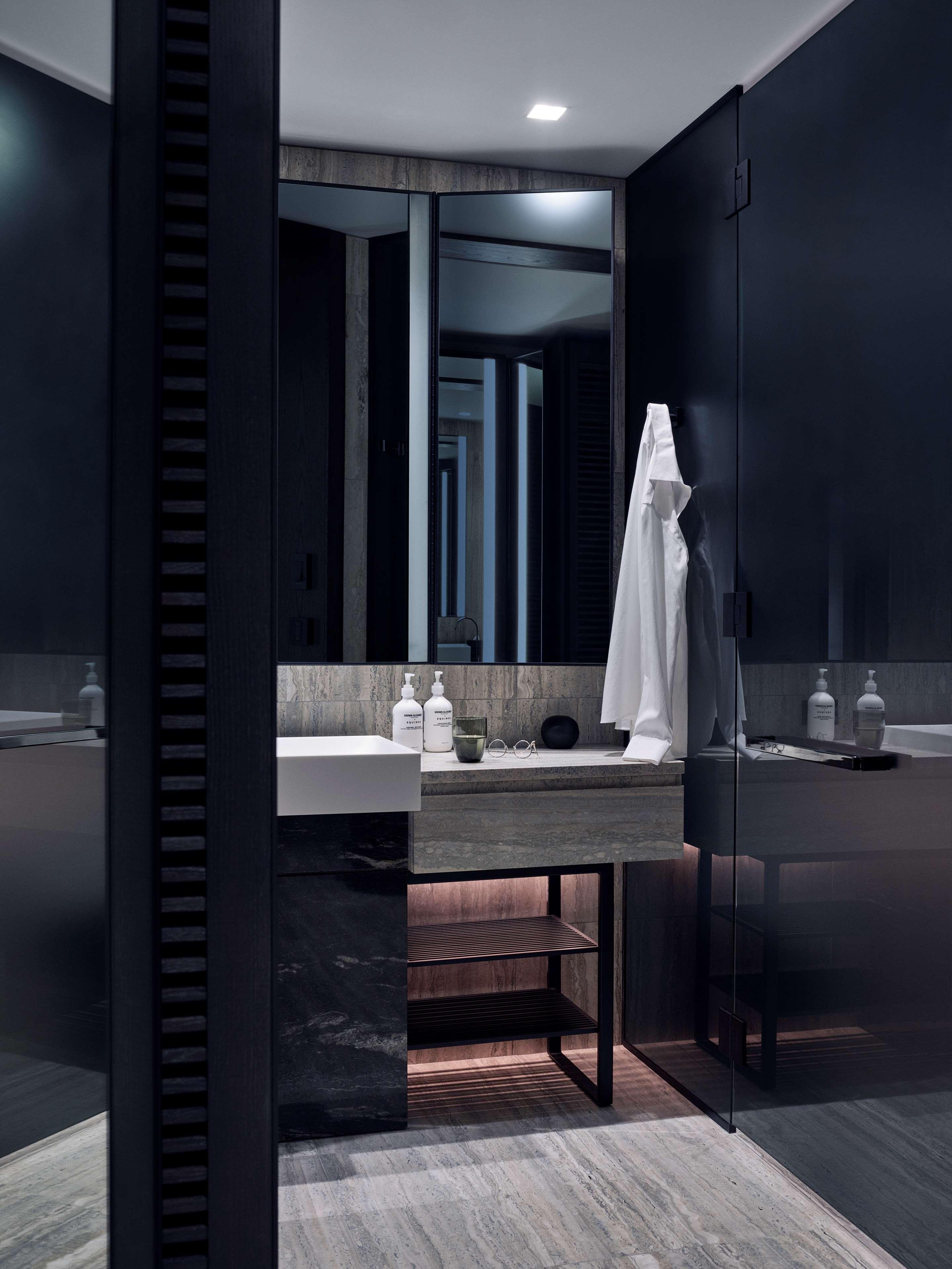 Room Deluxe King Bed