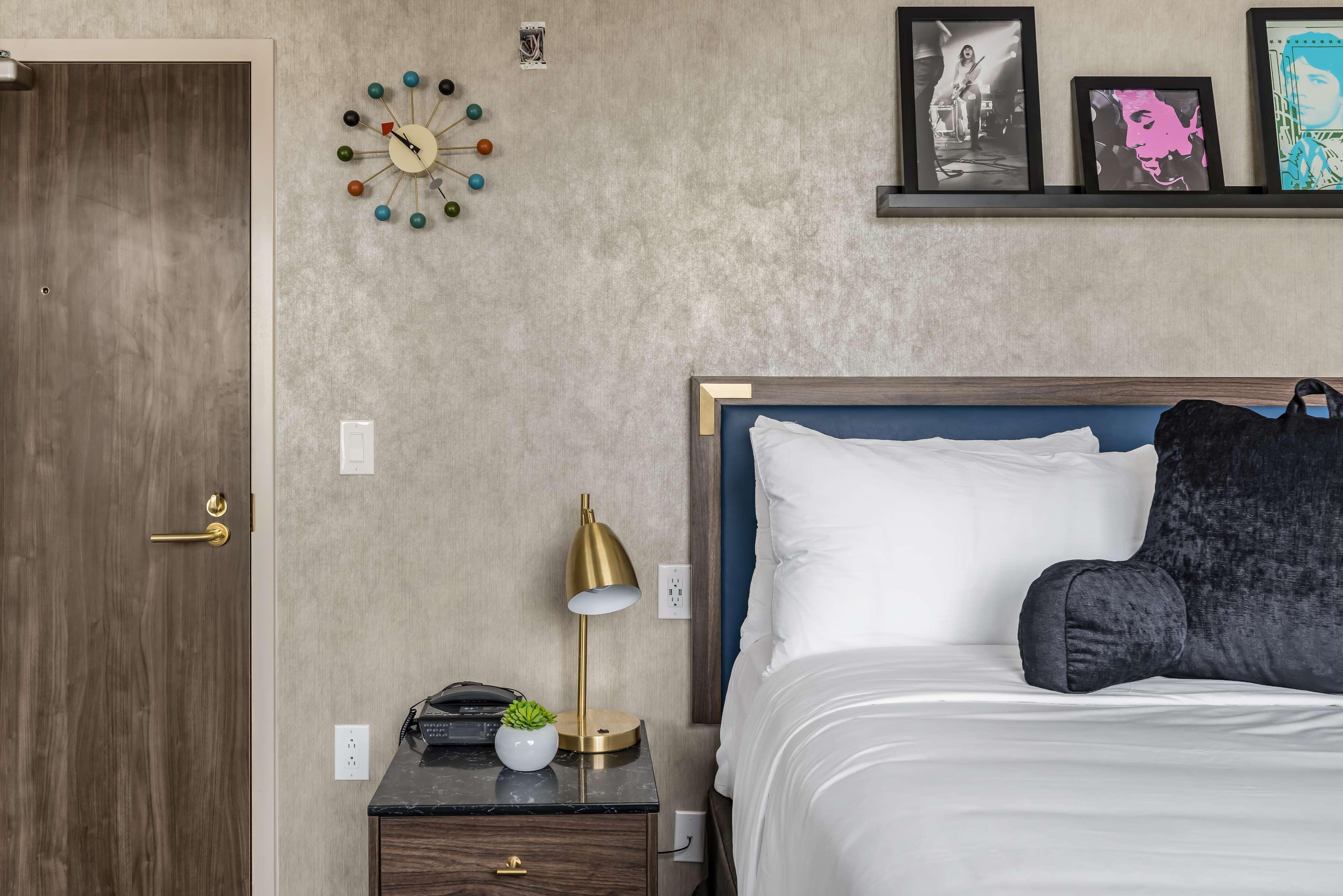 Double Queen Size Bed