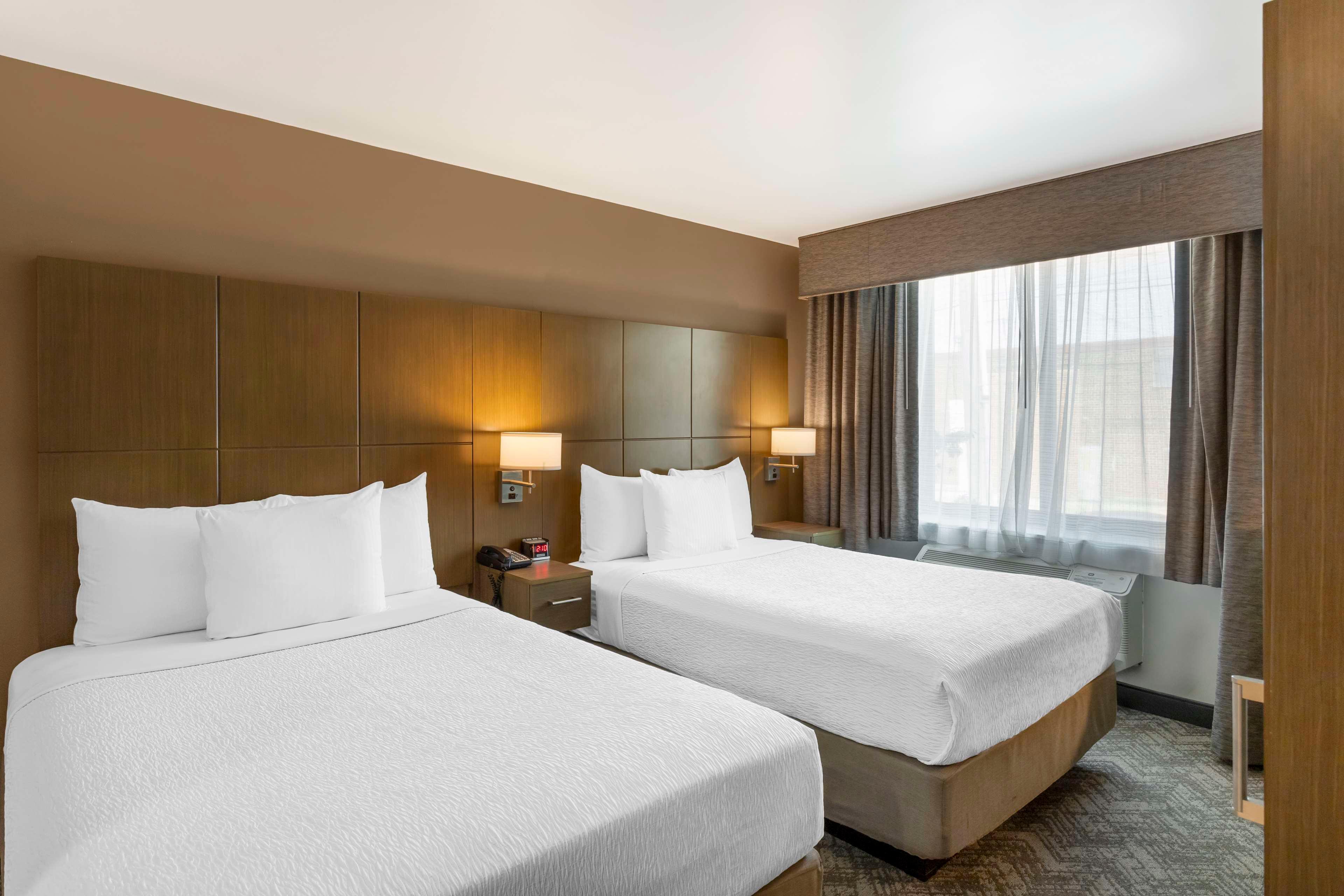 Room Two Double Beds