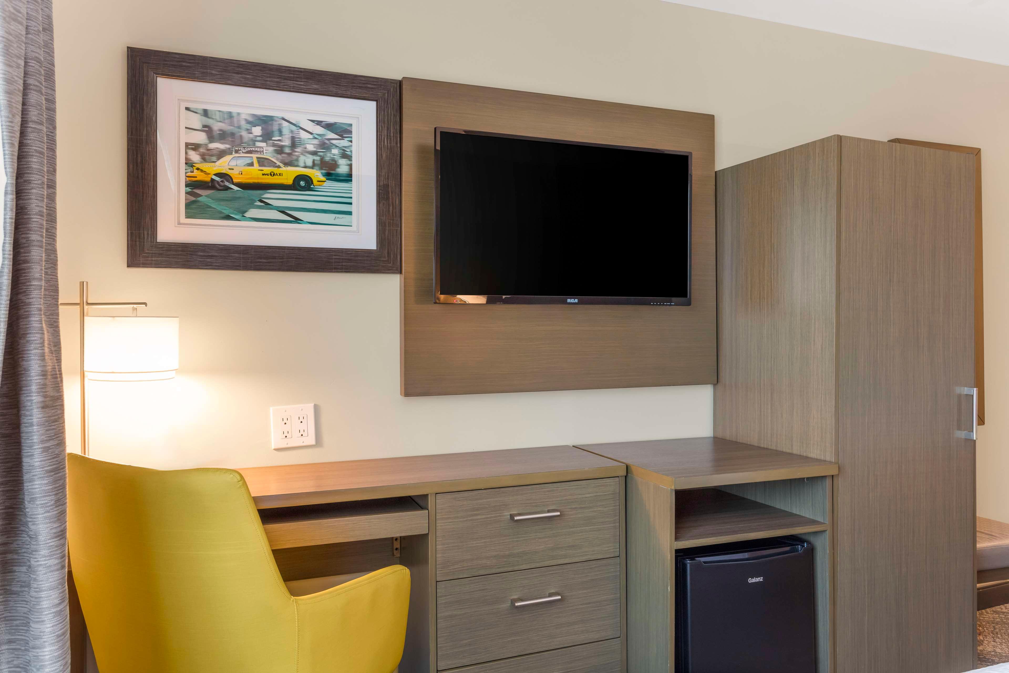 Room Two Double Beds