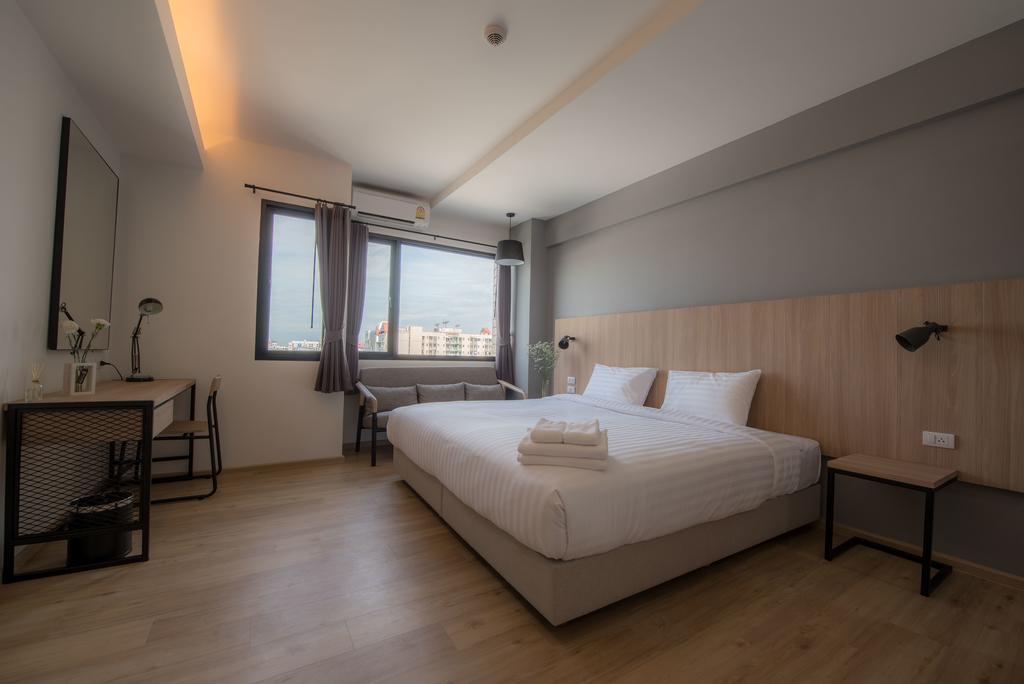 Double or Twin Standard