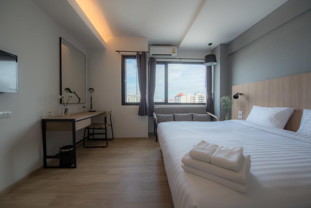 Double or Twin Standard