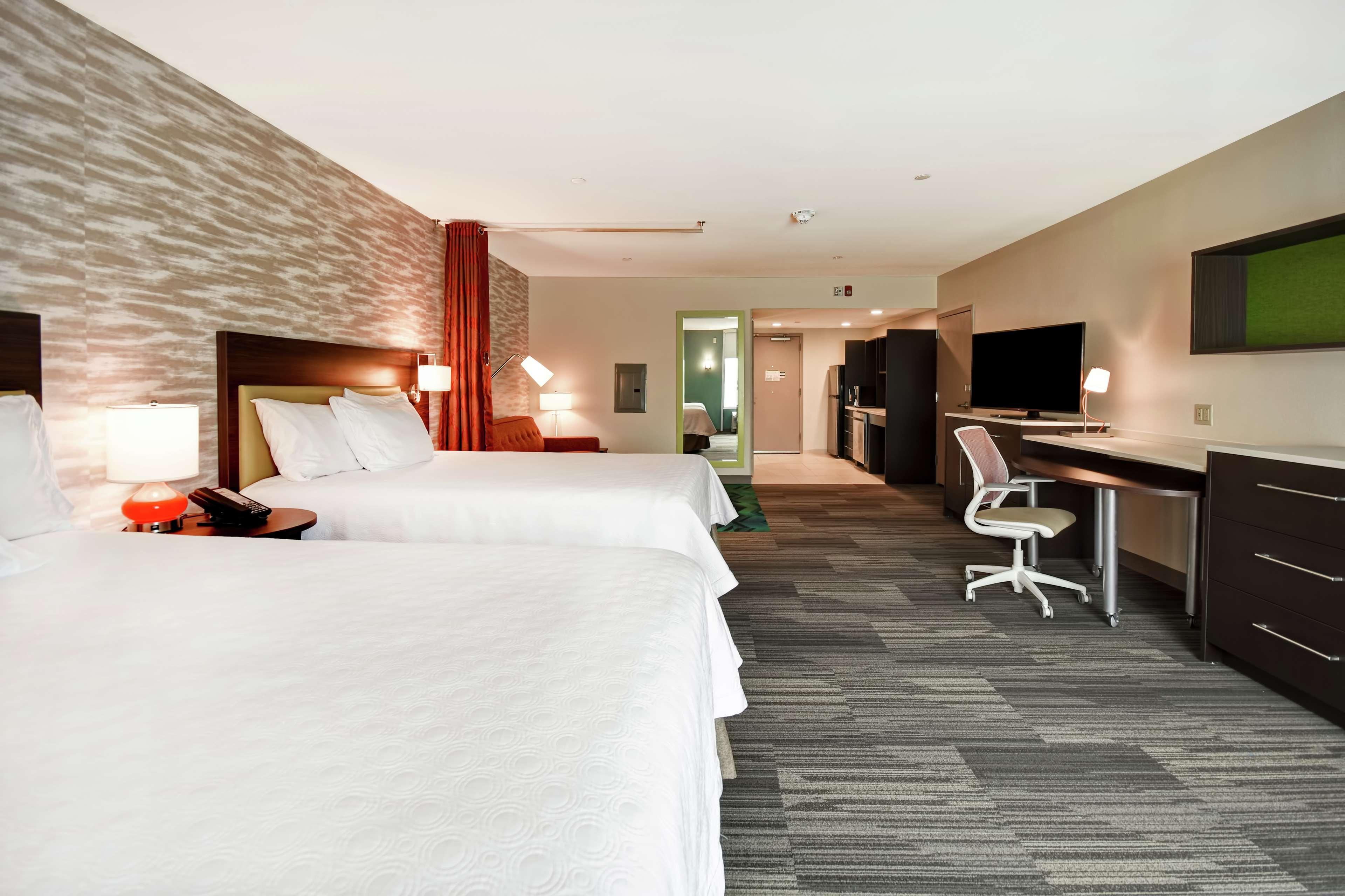 Studio Accessible-two Queen Beds