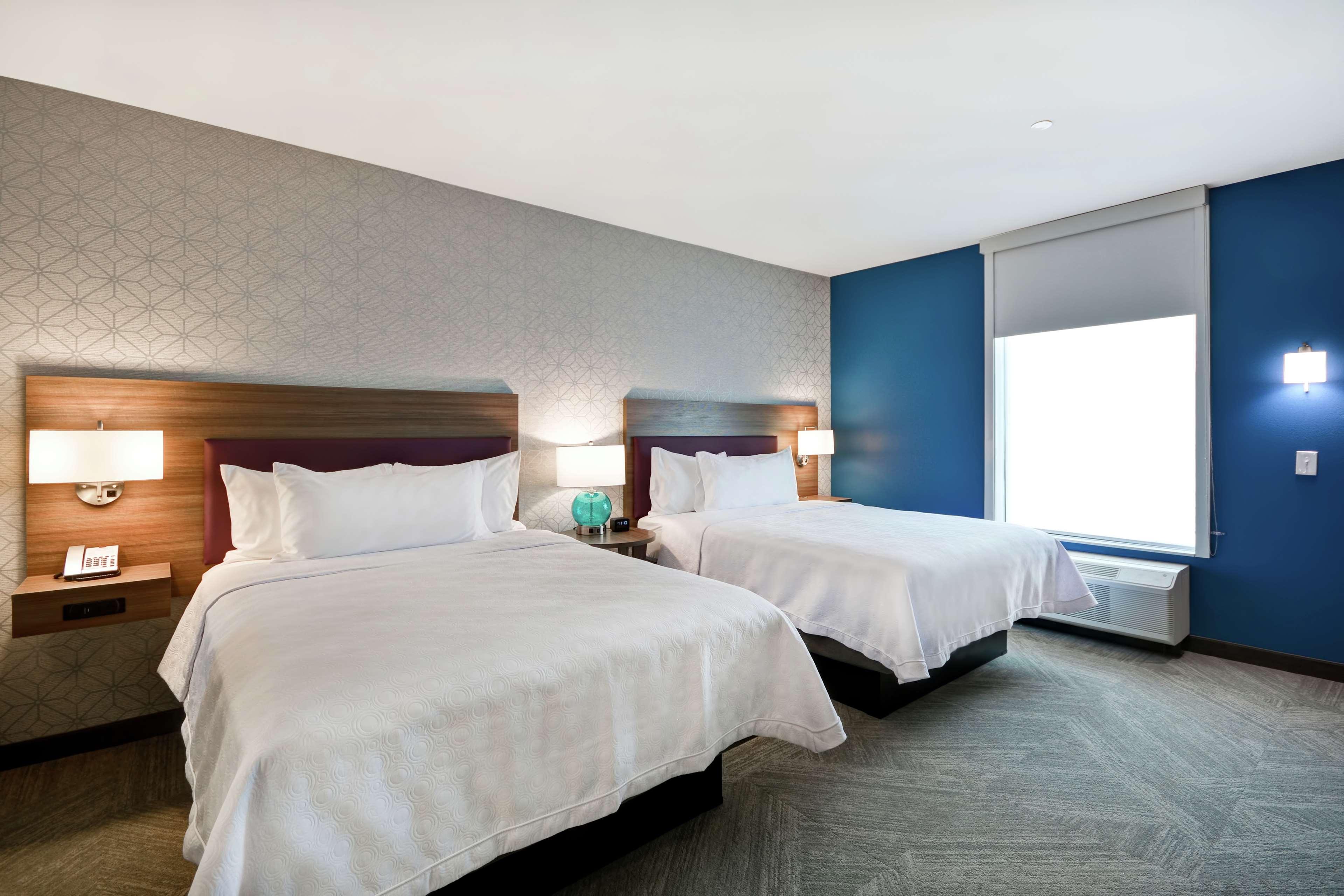 Suite Two Queen Beds Non Smoking