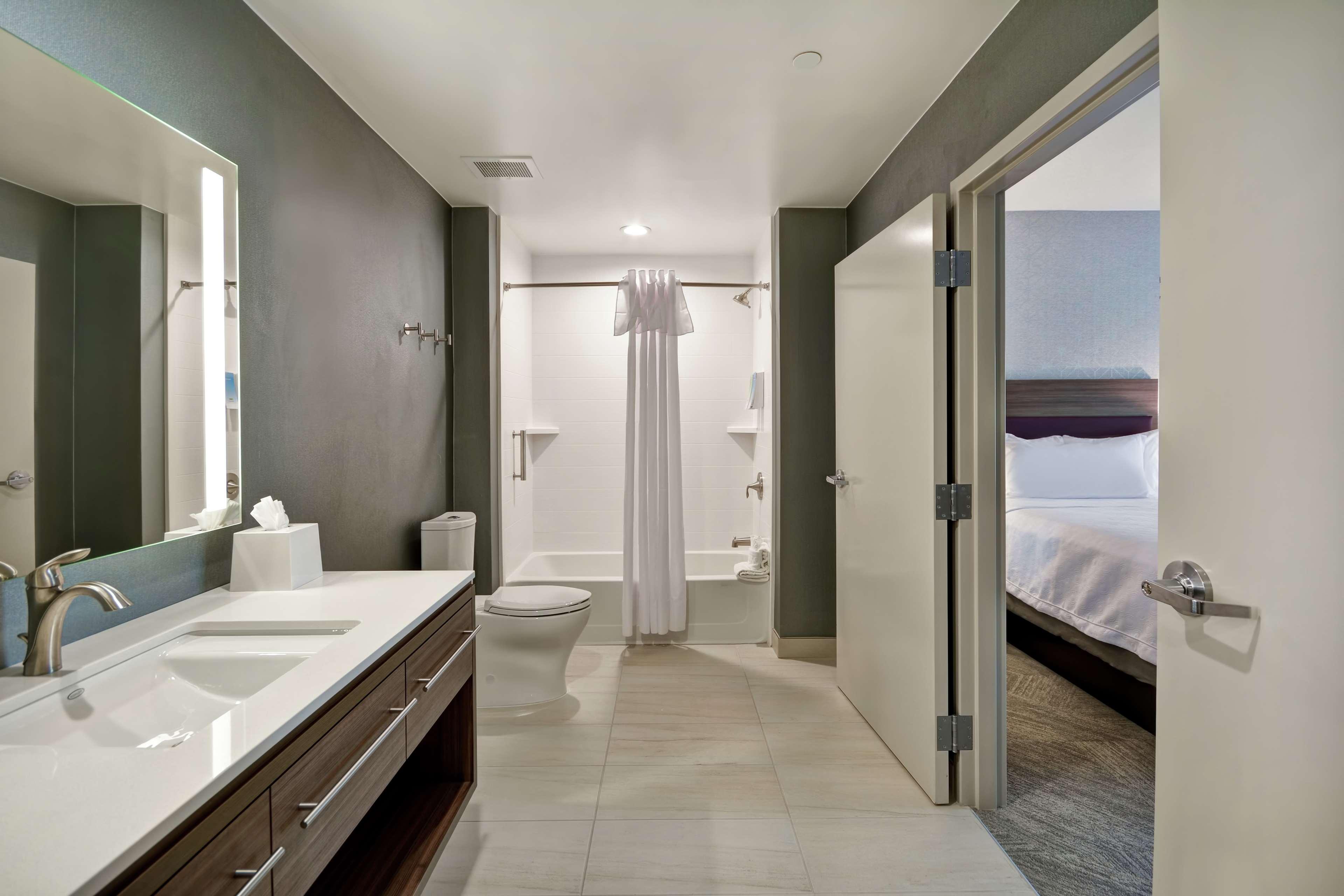 Suite Two Queen Beds