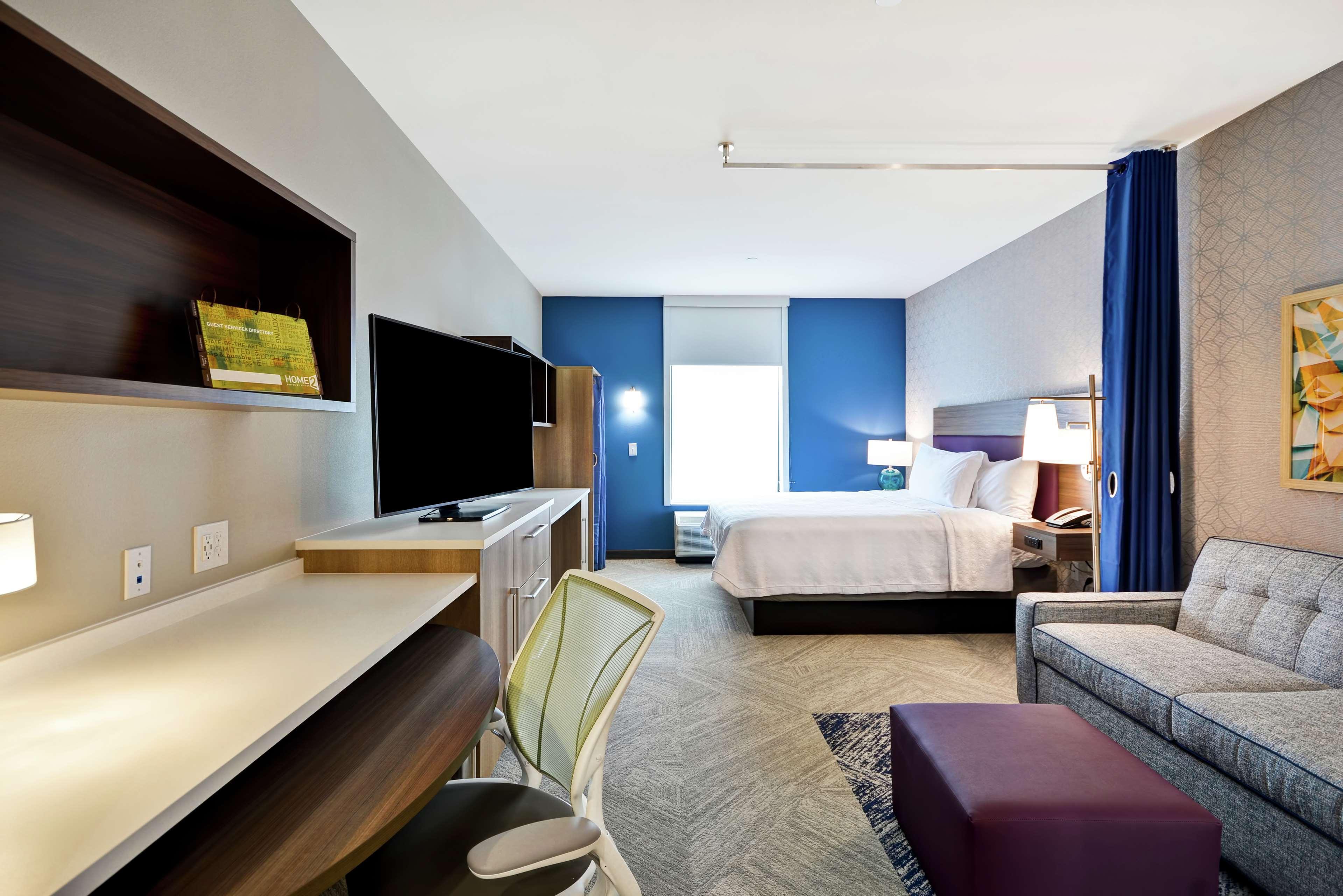 Studio King Size Bed