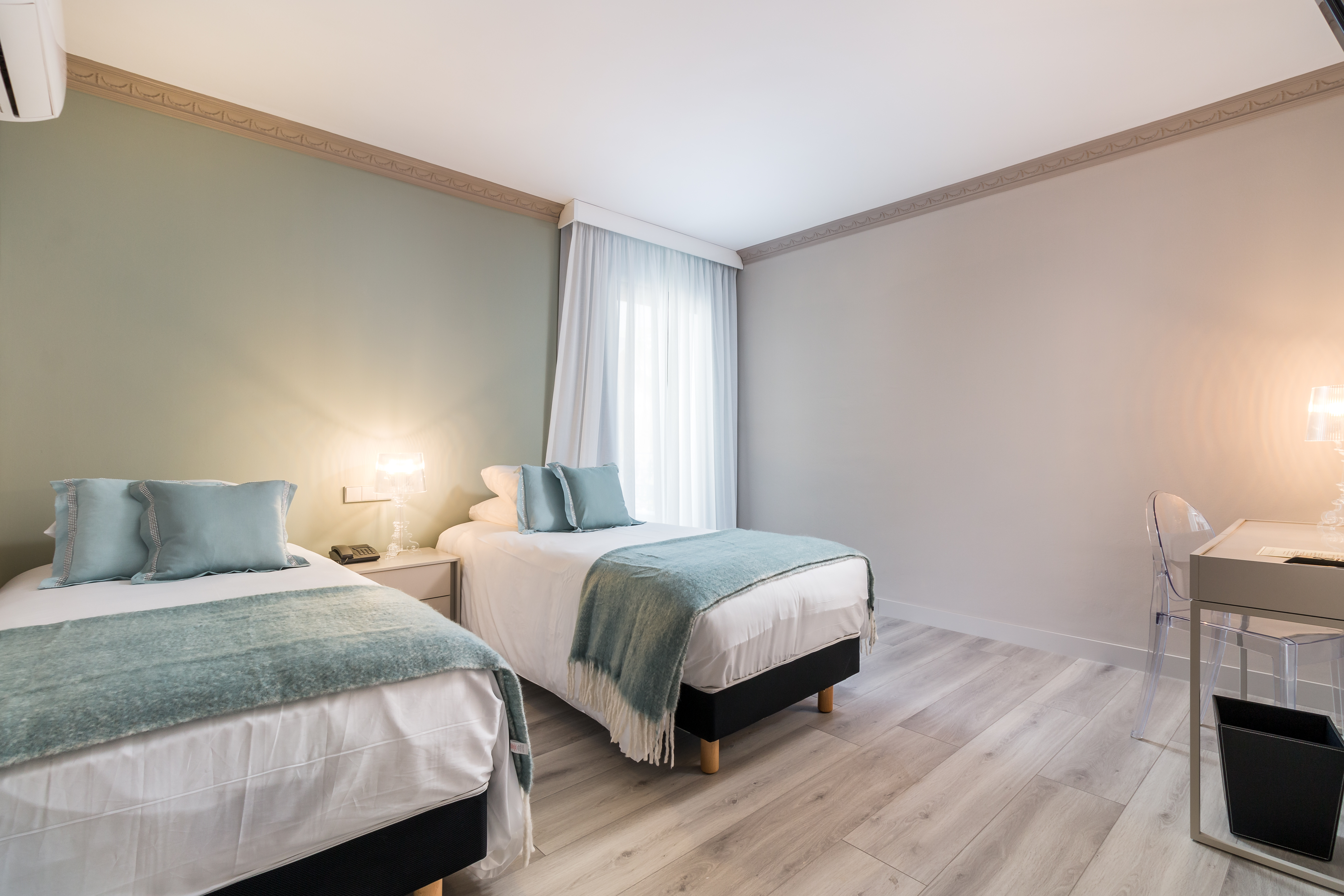 Double Single Sea View