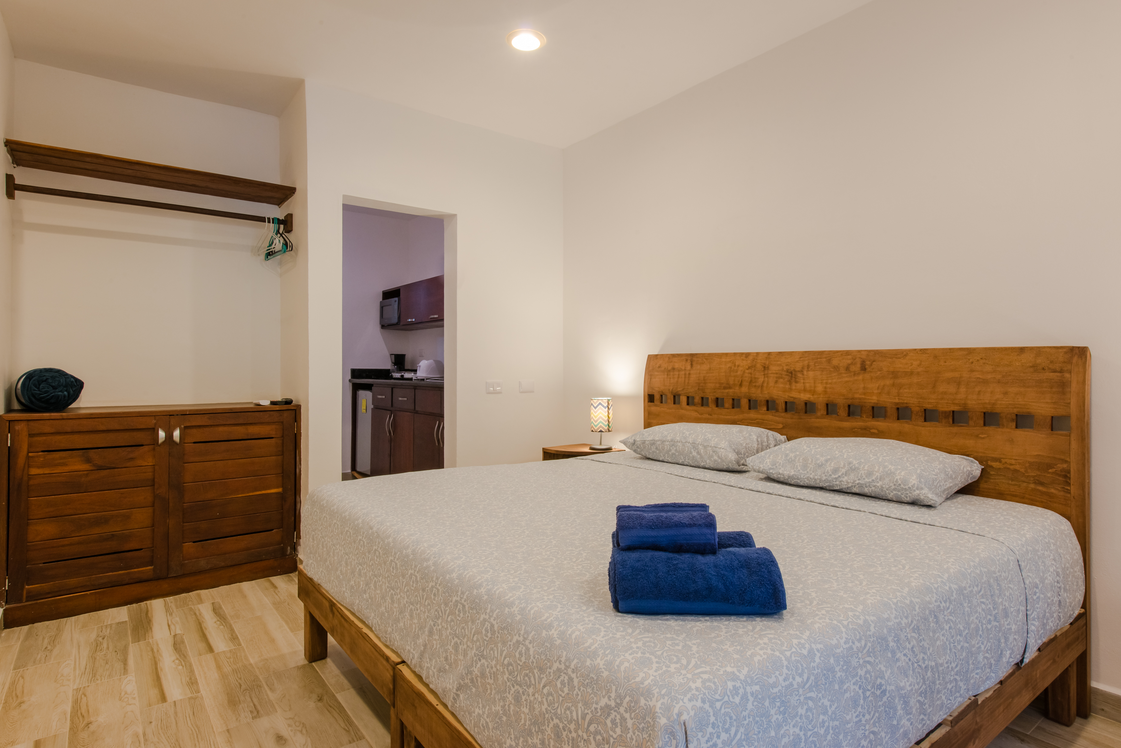 Studio Garden View King Bed