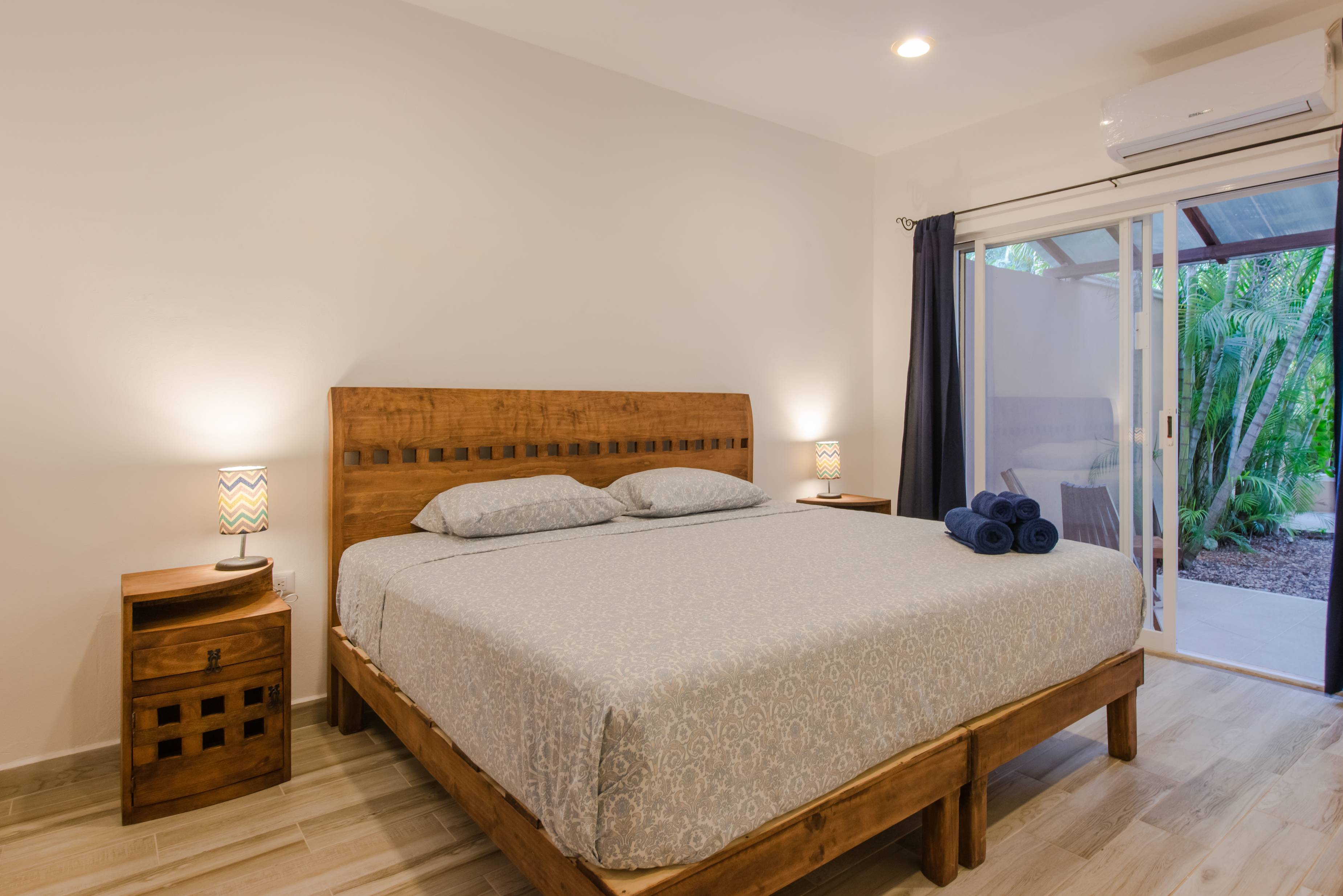 Studio Garden View King Bed