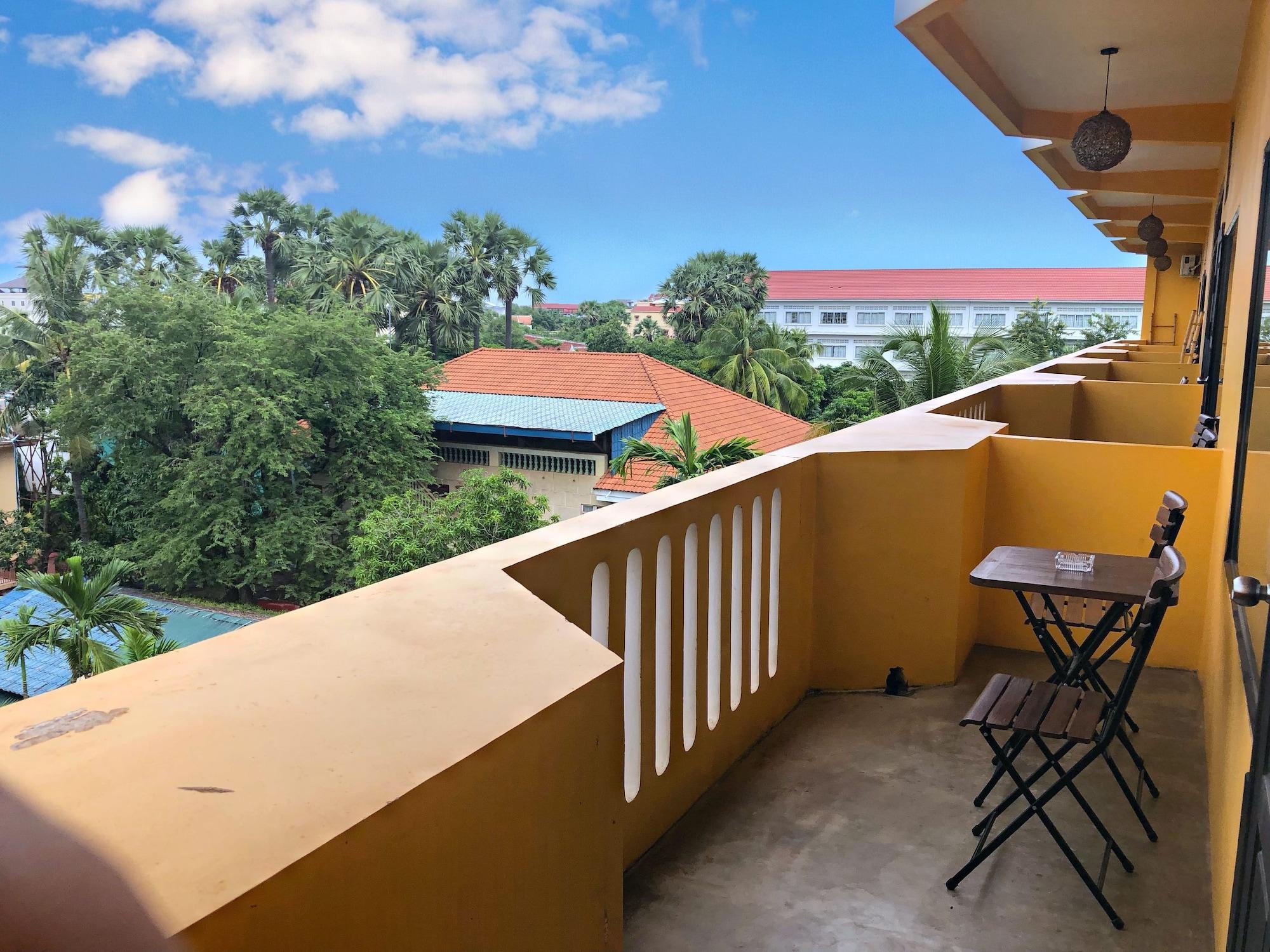 Double Deluxe Pool View