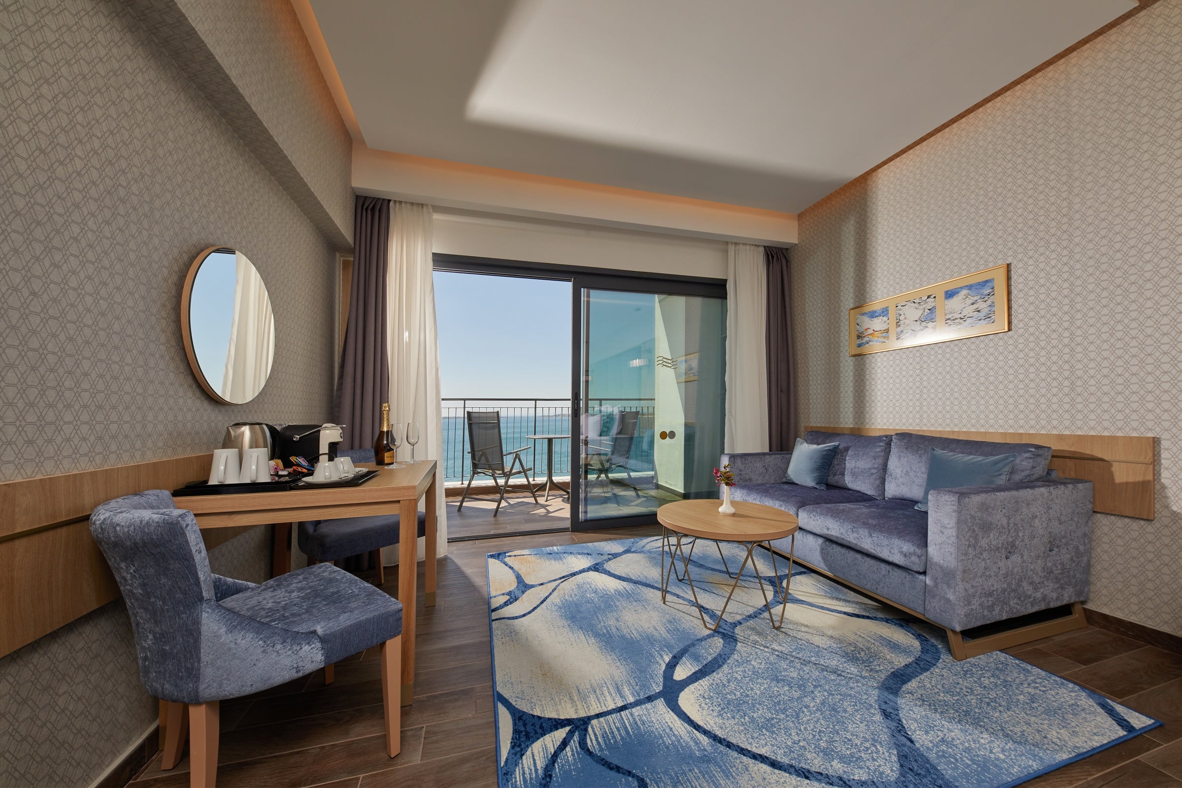 Double or Twin Deluxe Sea Front