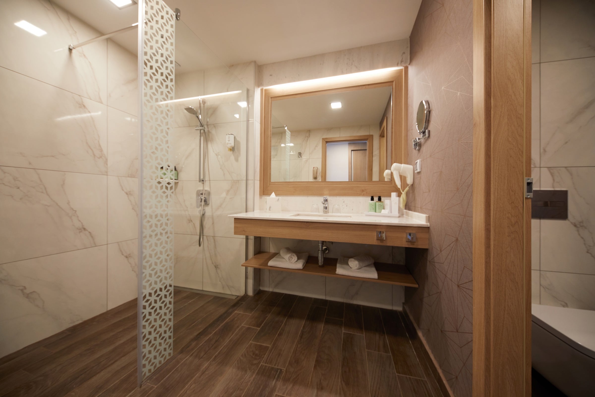 Double or Twin Deluxe Sea Front