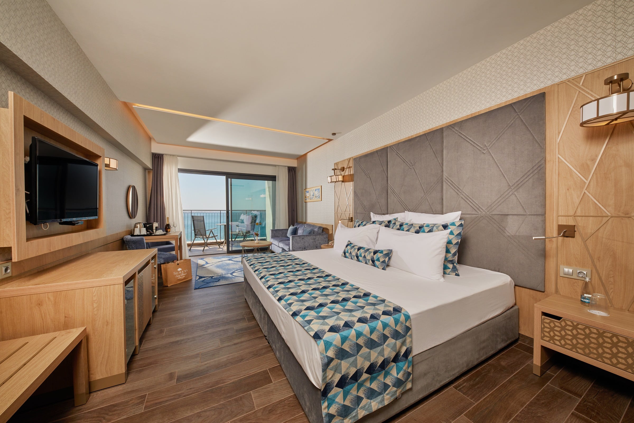 Double or Twin Deluxe Sea Front