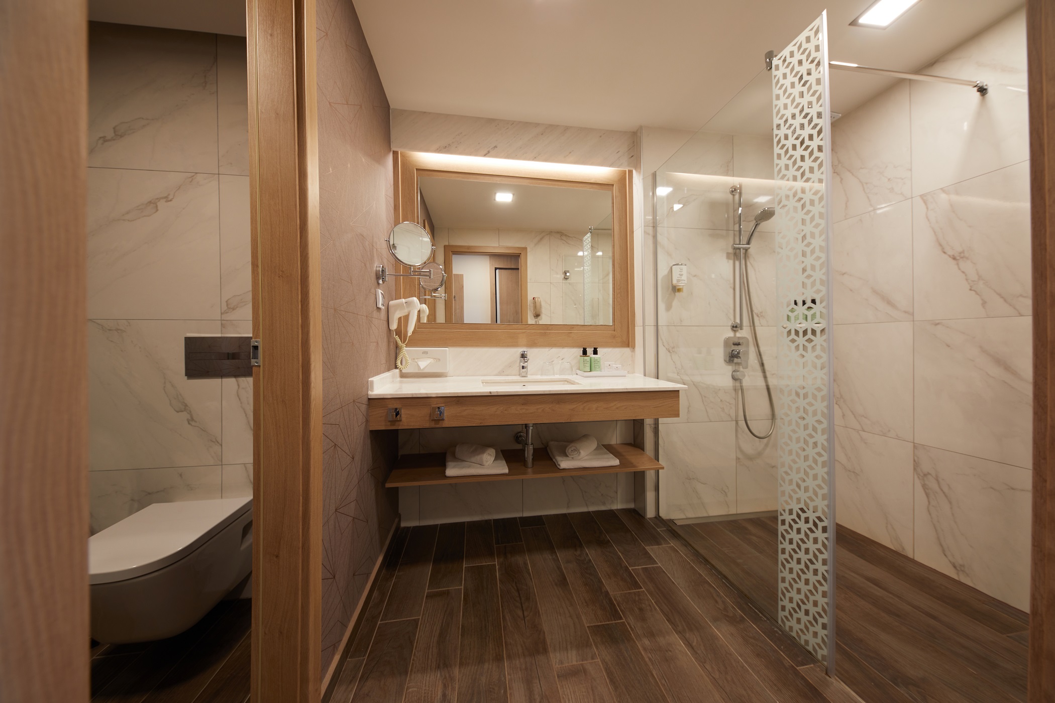 Double or Twin Deluxe Sea View