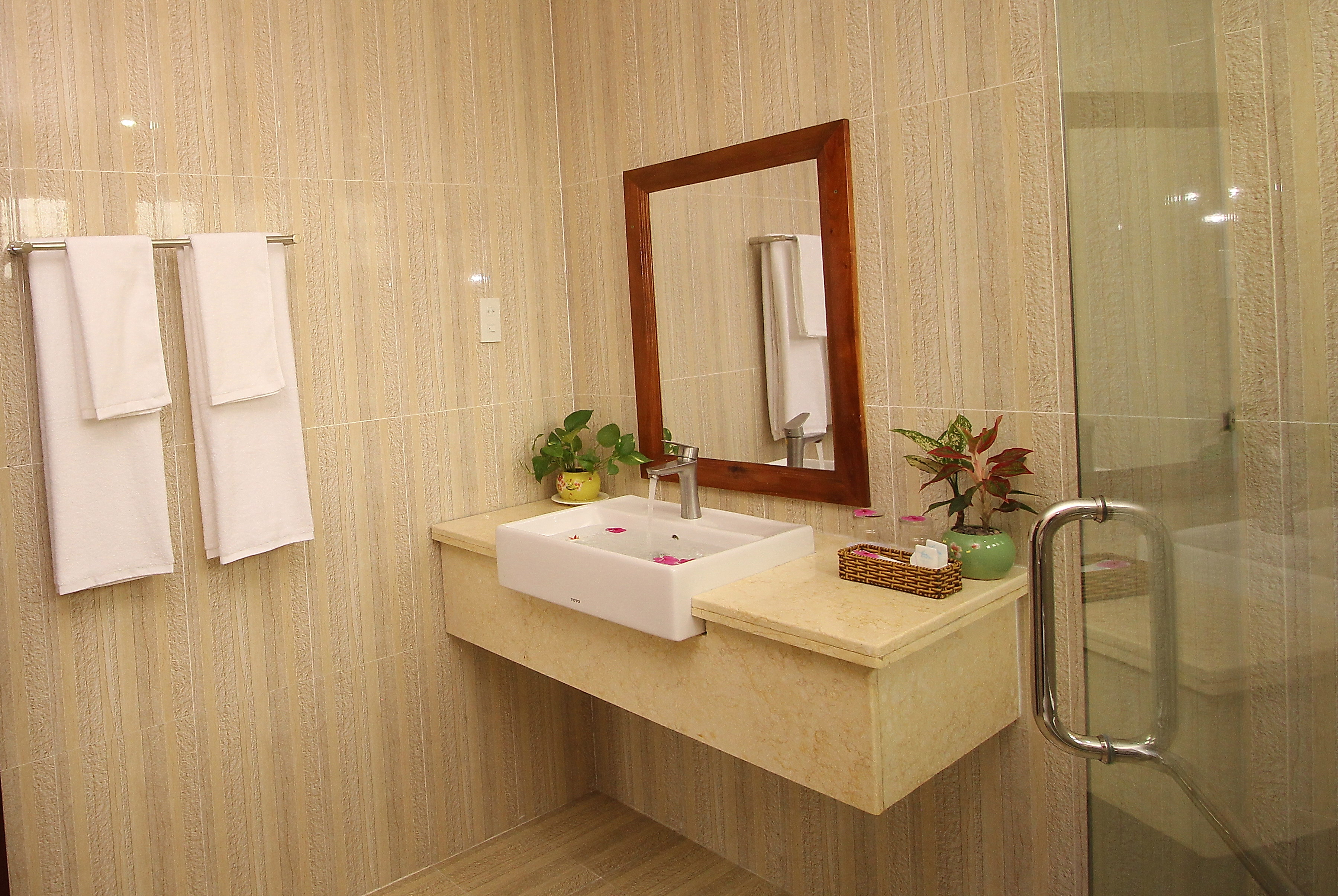 Double or Twin Deluxe Pool View