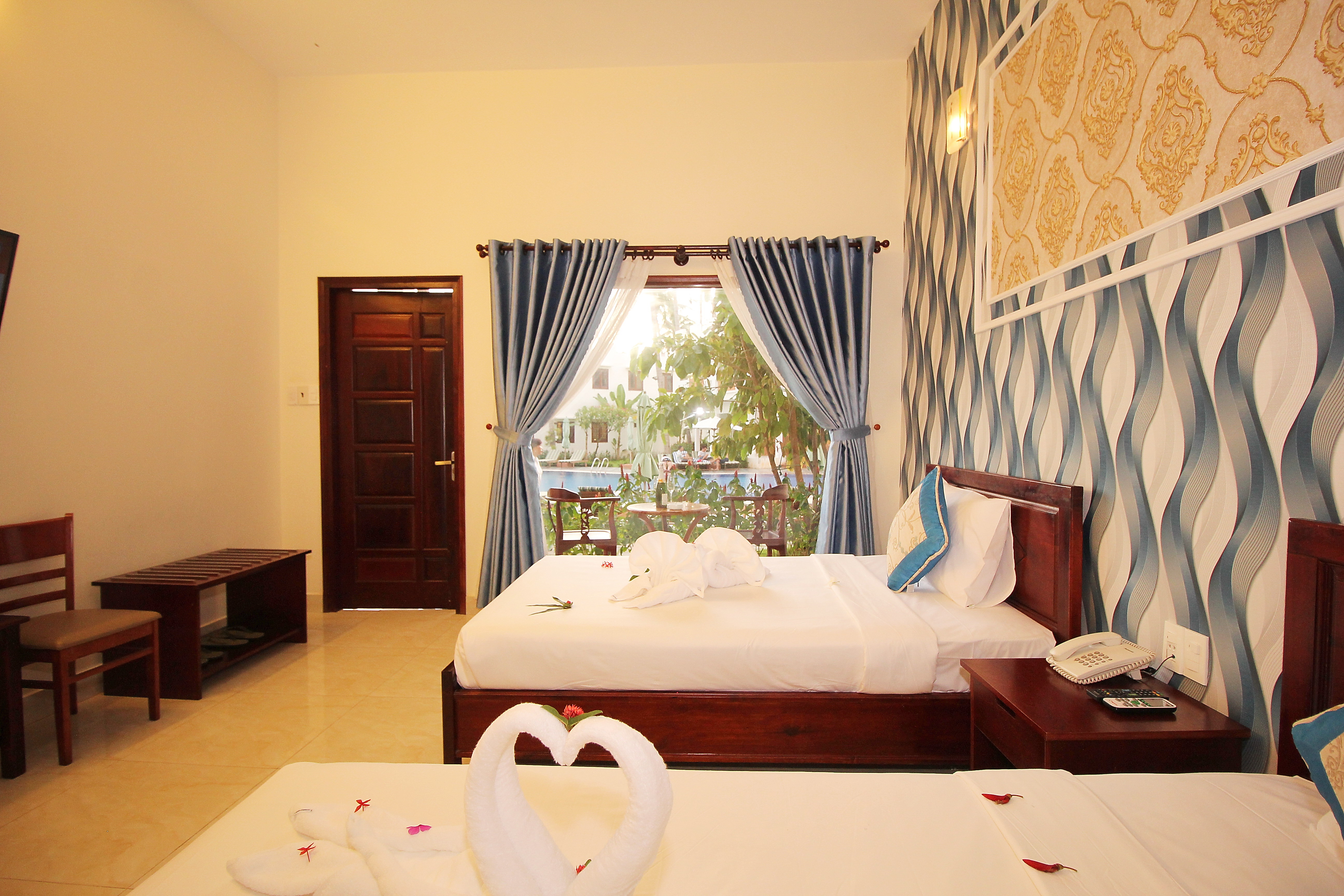 Double or Twin Deluxe Pool View