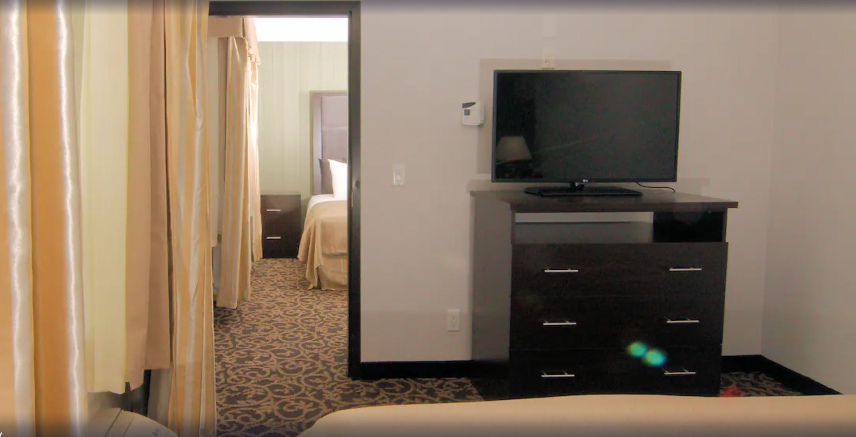 Suite with Kitchenette