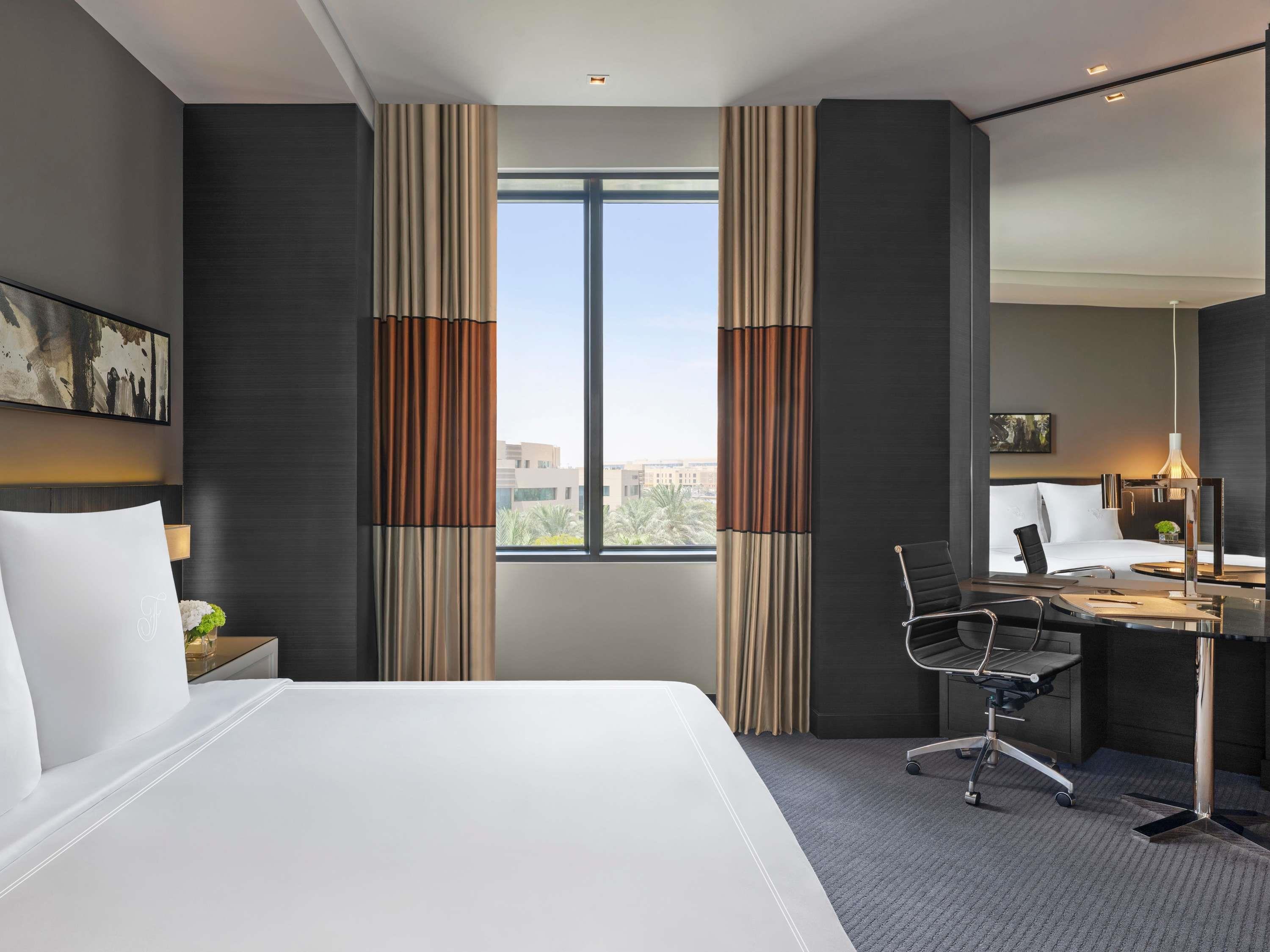 Junior Suite King Size Bed