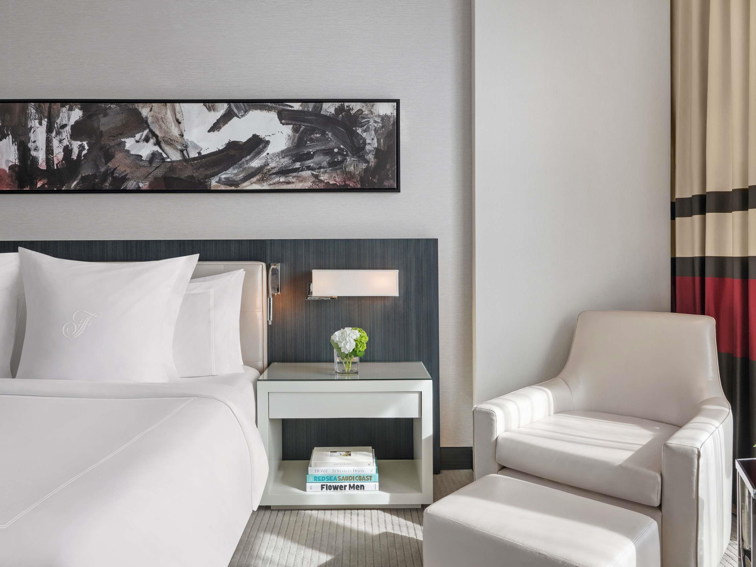 Double Deluxe Two Queen Beds