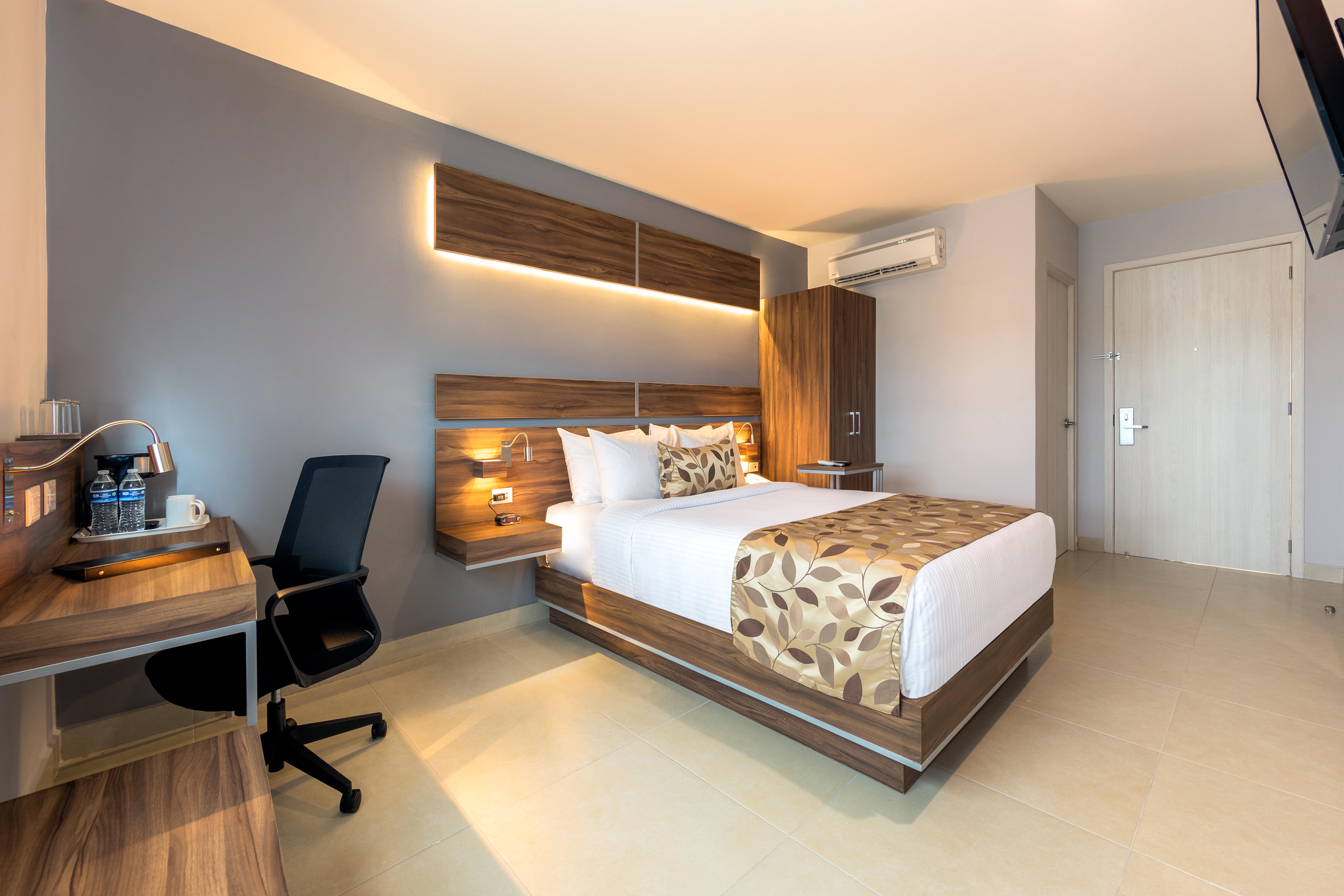 Single Queen Size Bed