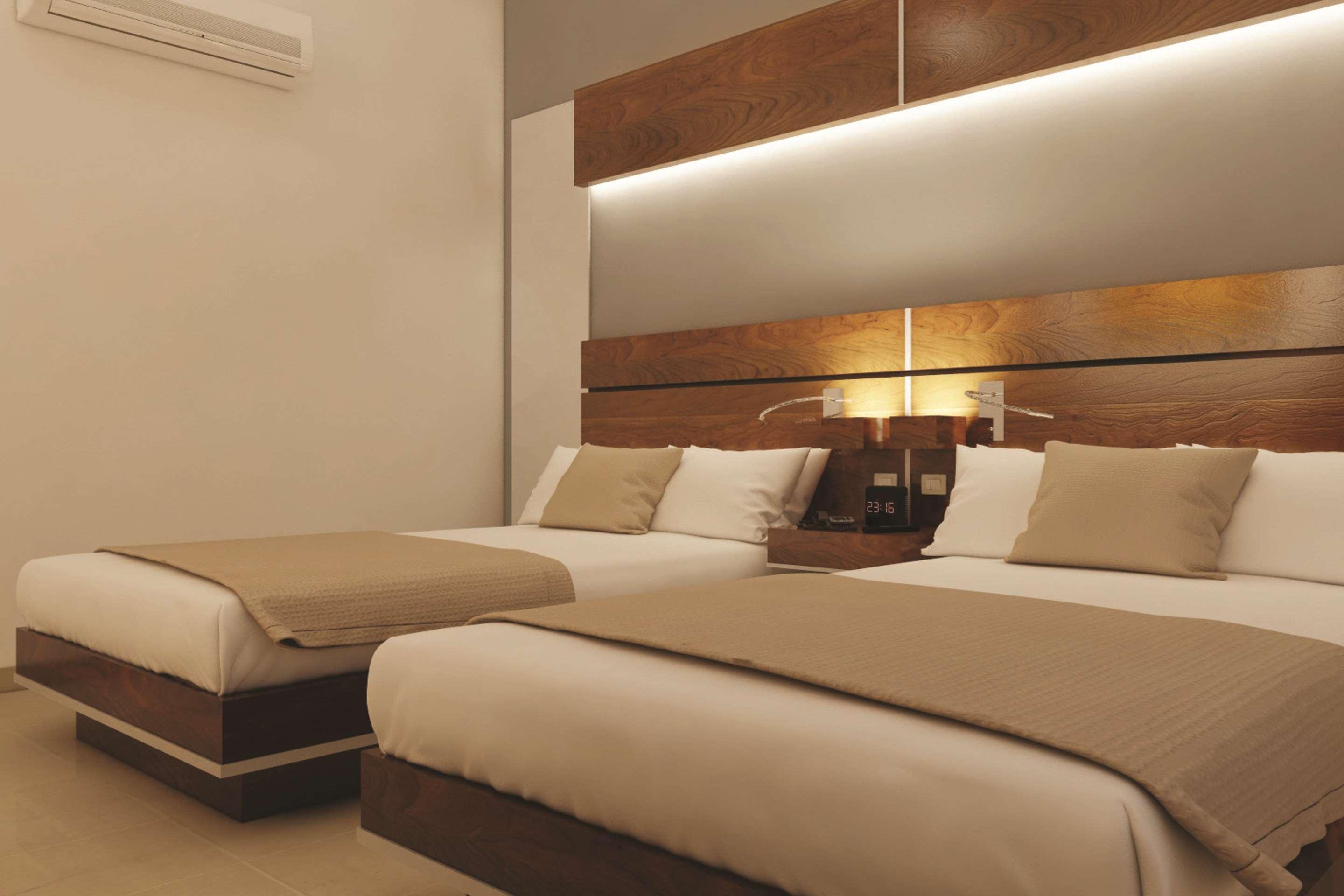 Double Two Double Beds Non Smoking