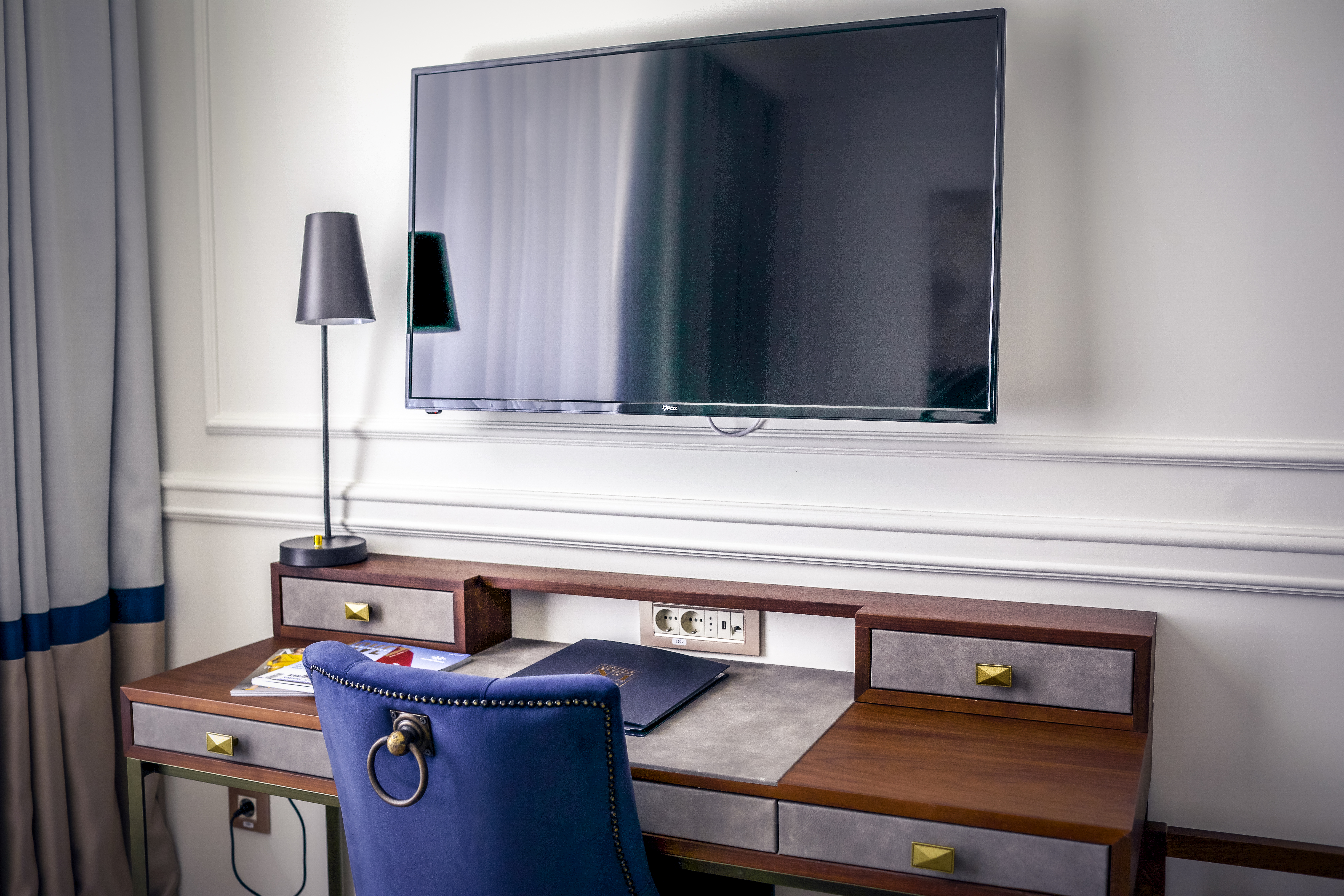 Double Single Economy