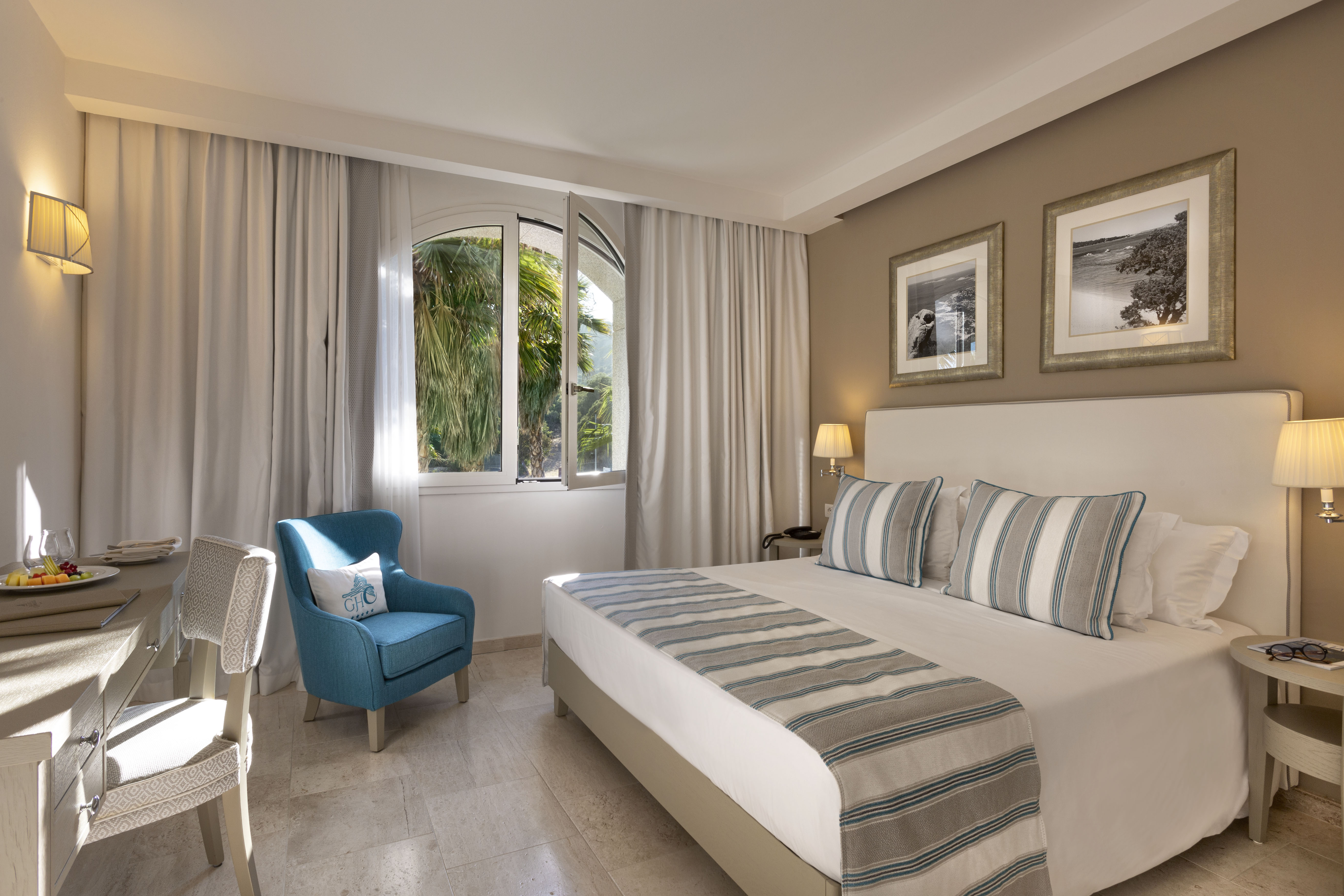 Double Classic Garden View