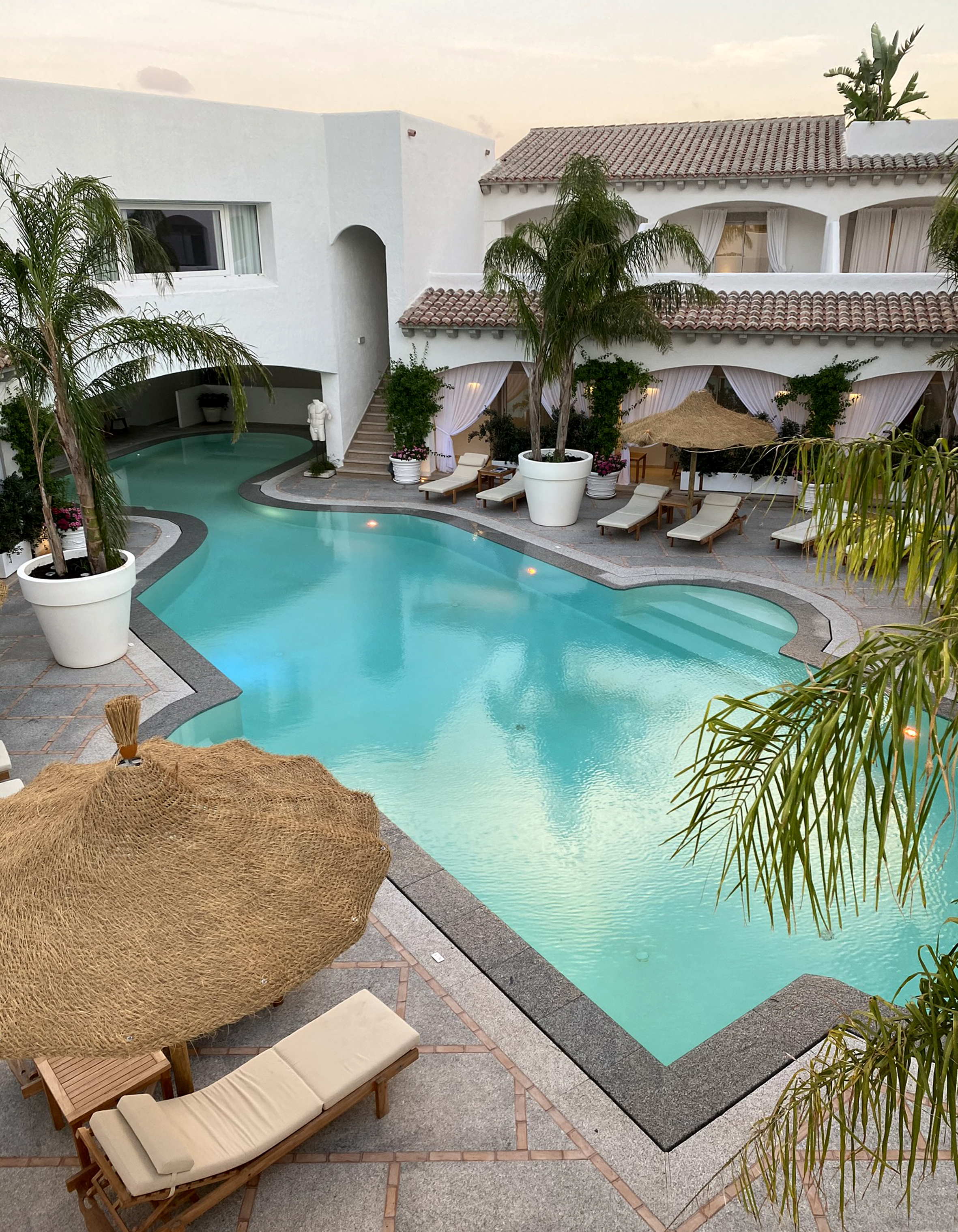 Suite Pool View